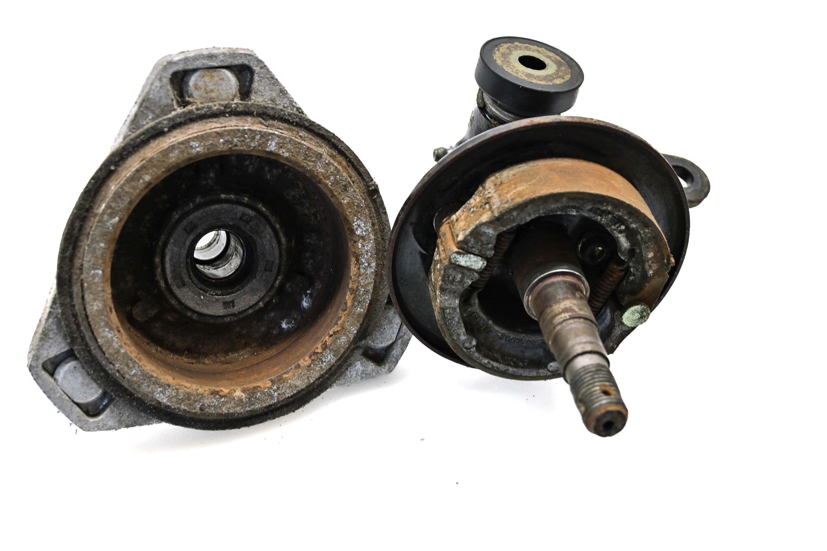 87 Suzuki Quadsport 80 2x4 Front Right Brake Drum & Spindle LT80