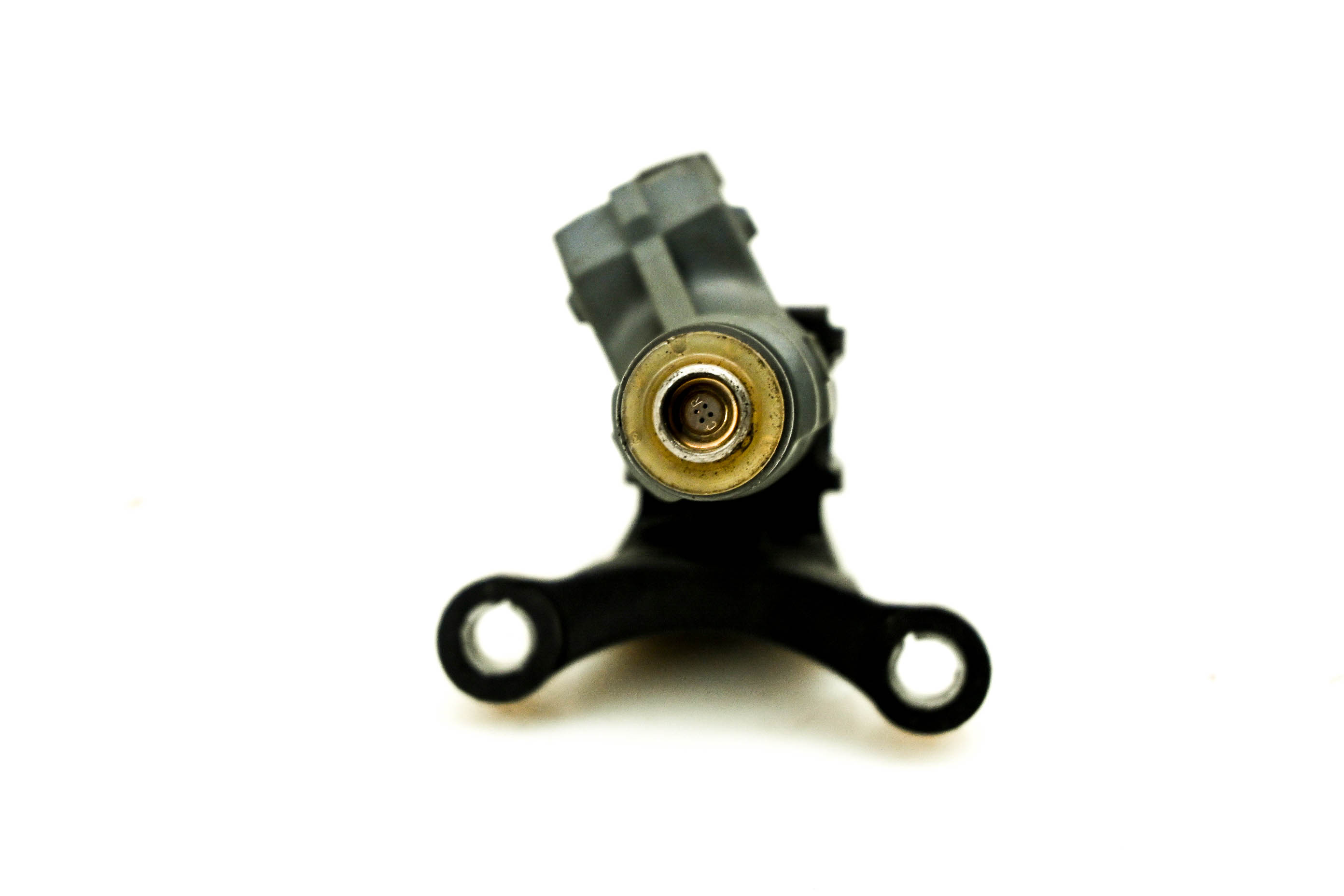 02 BMW F650GS ABS Fuel Rail & Injector