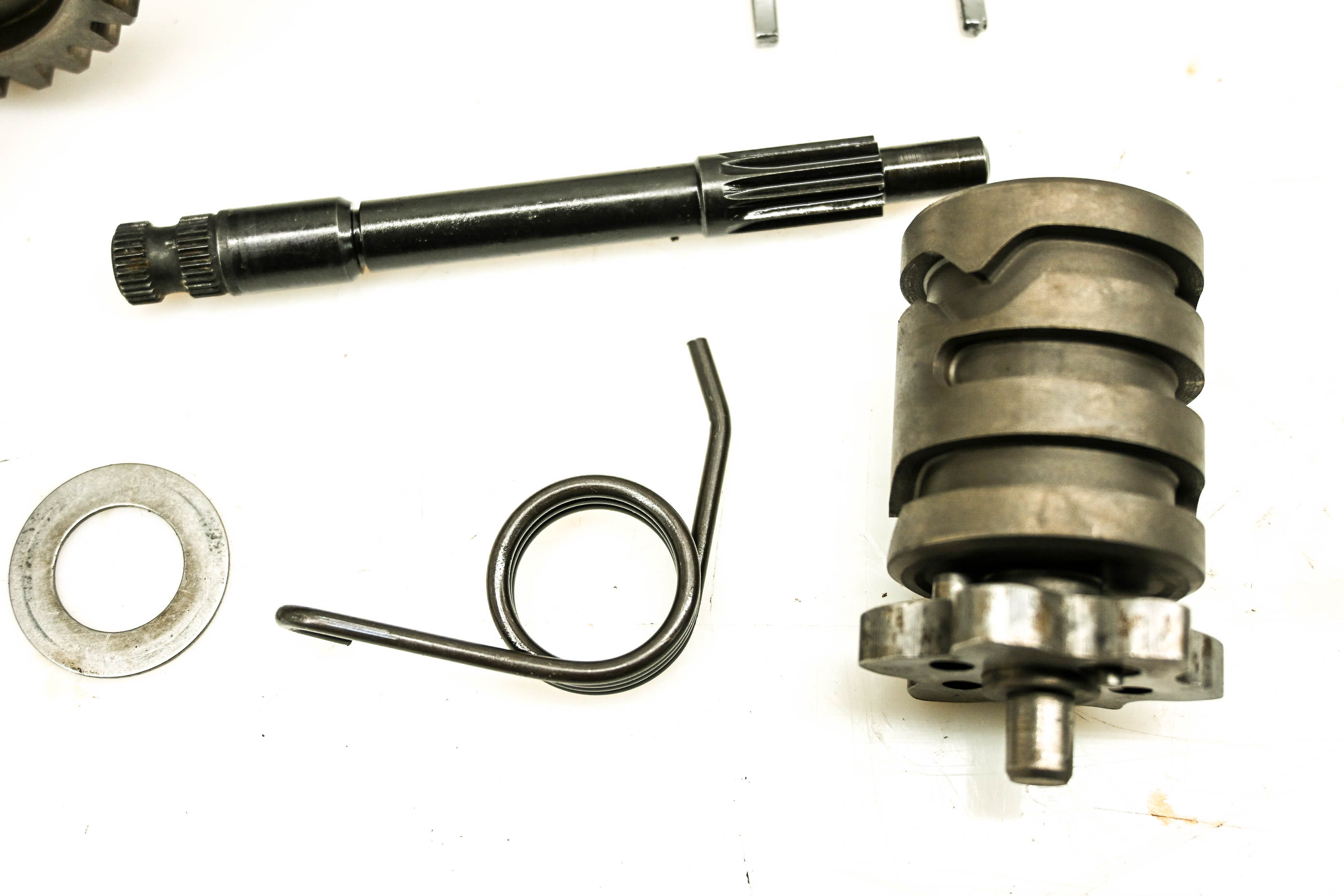 02 BMW F650GS ABS Transmission Shift Forks & Drum