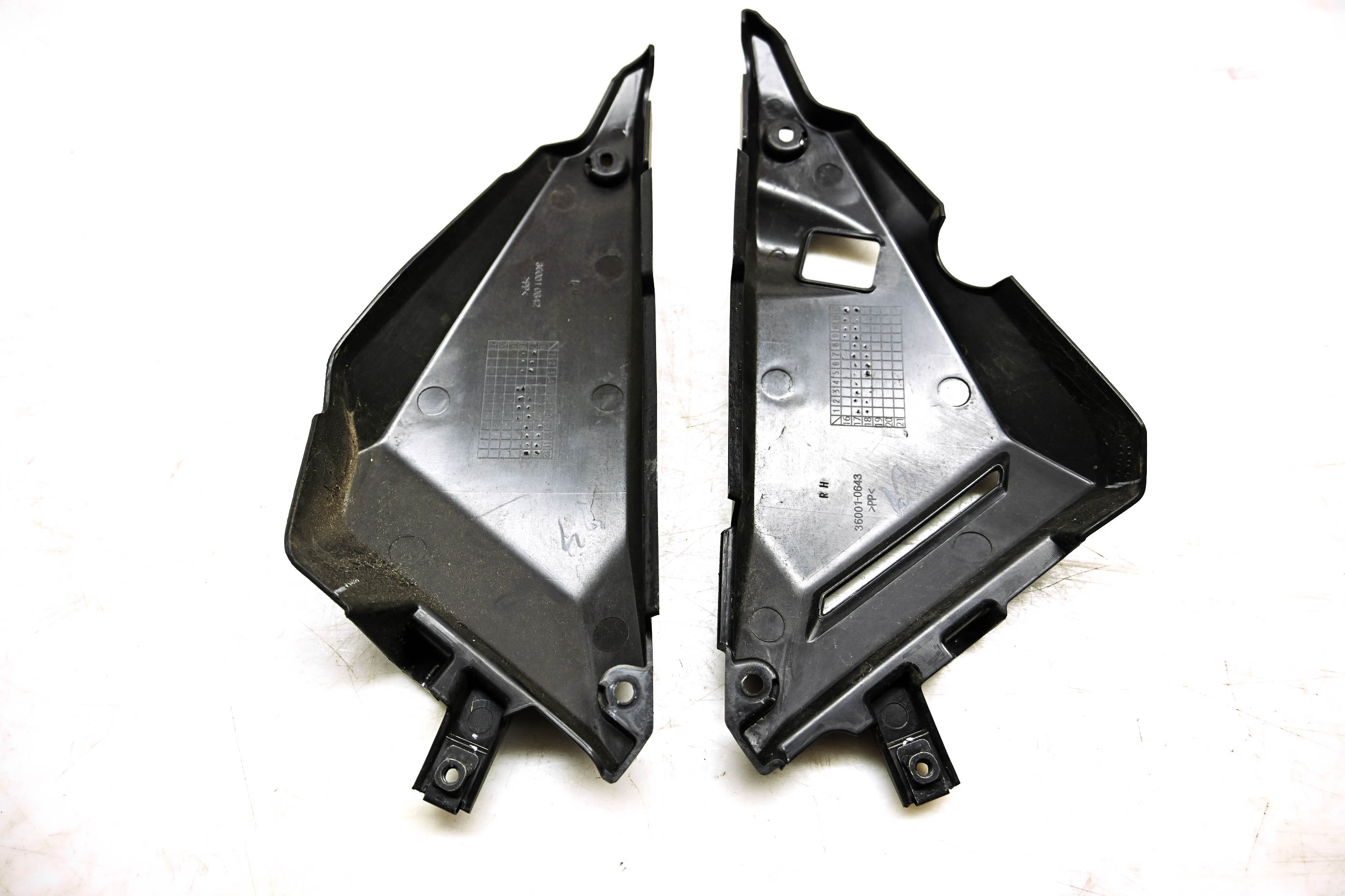 19 Kawasaki Ninja 650 ABS Left & Right Frame Side Covers Panels EX650K