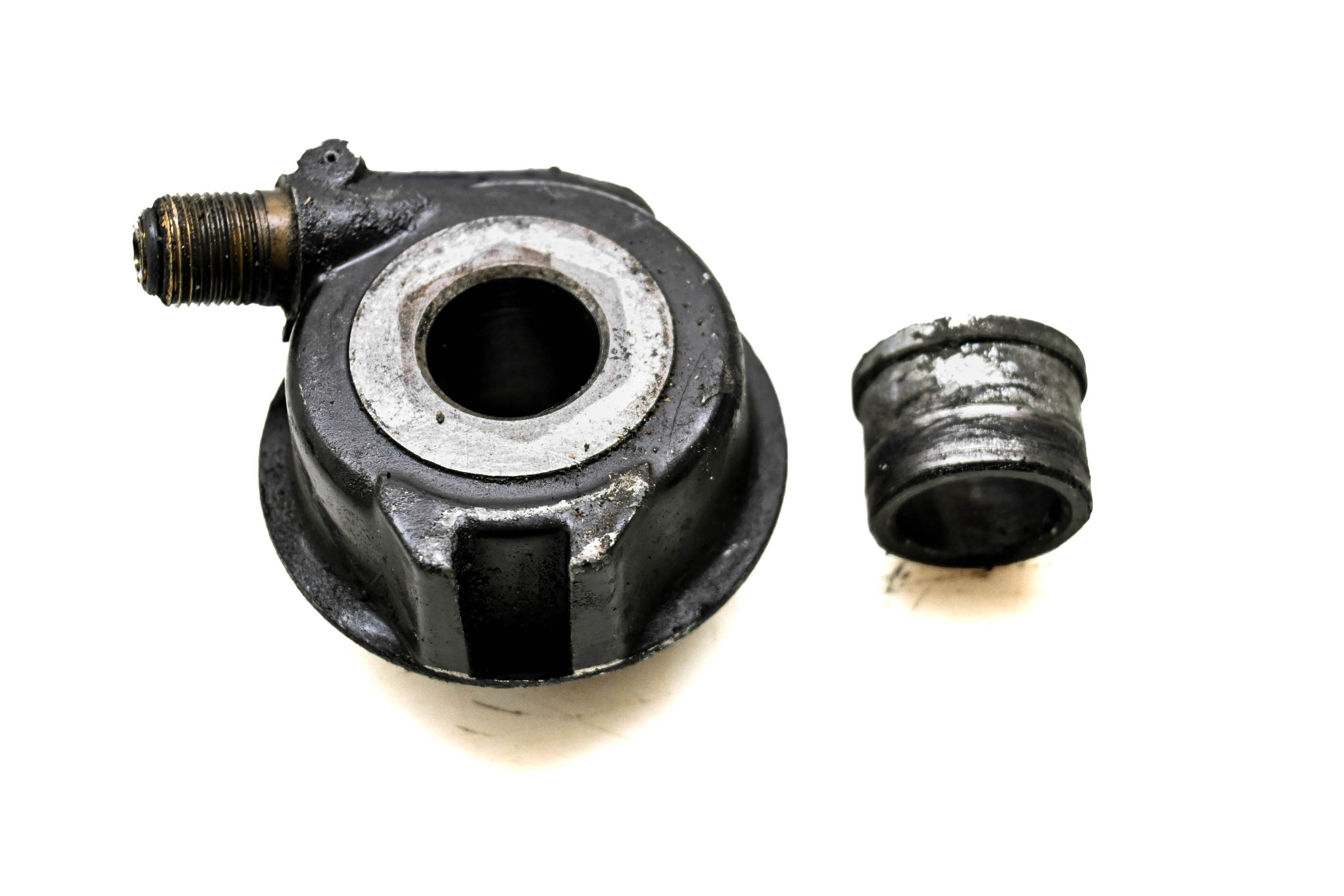 06 Yamaha YZF600R Speedometer Gear Housing