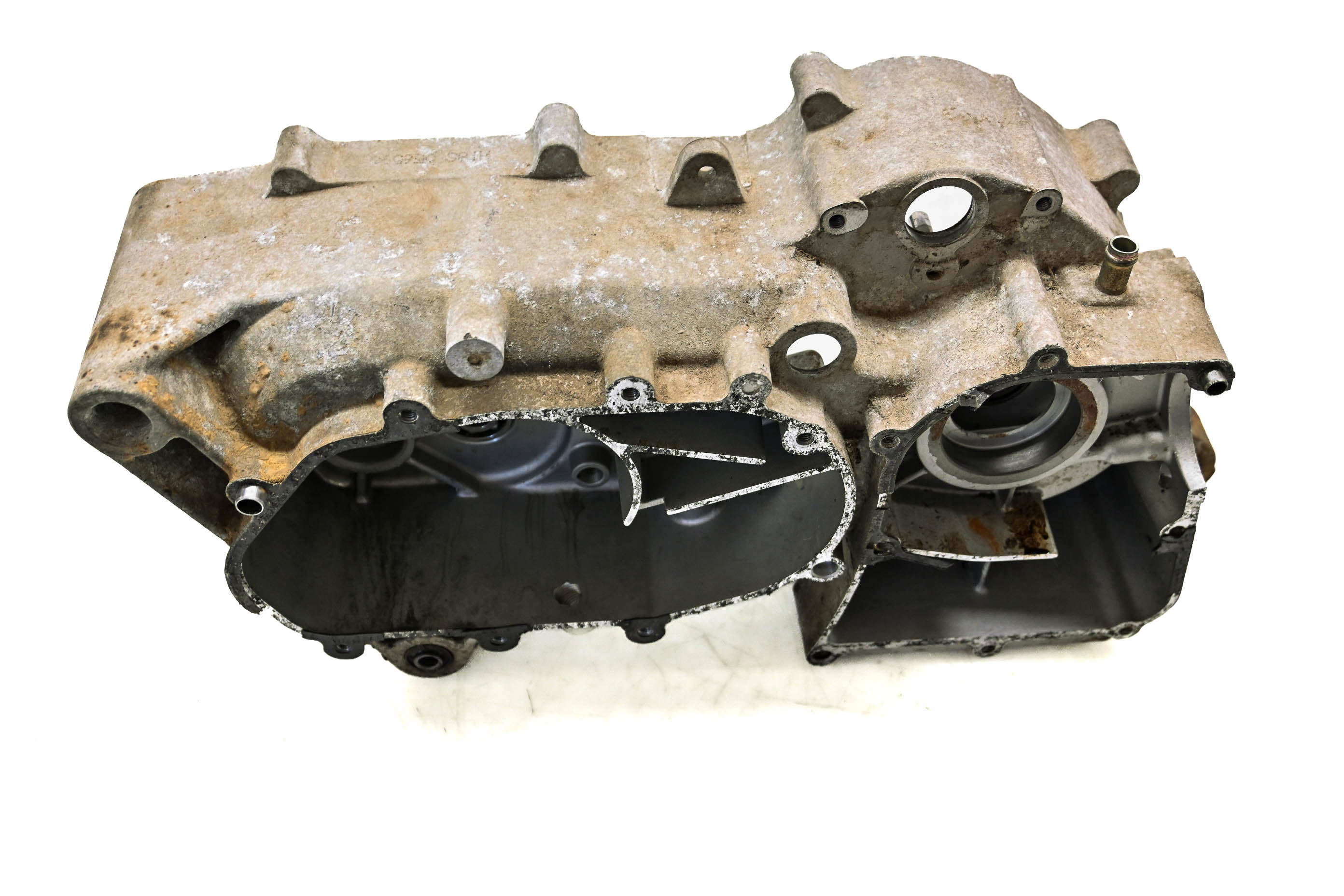 12 Polaris Outlaw 90 2x4 Left Crankcase Center Half Crank Case