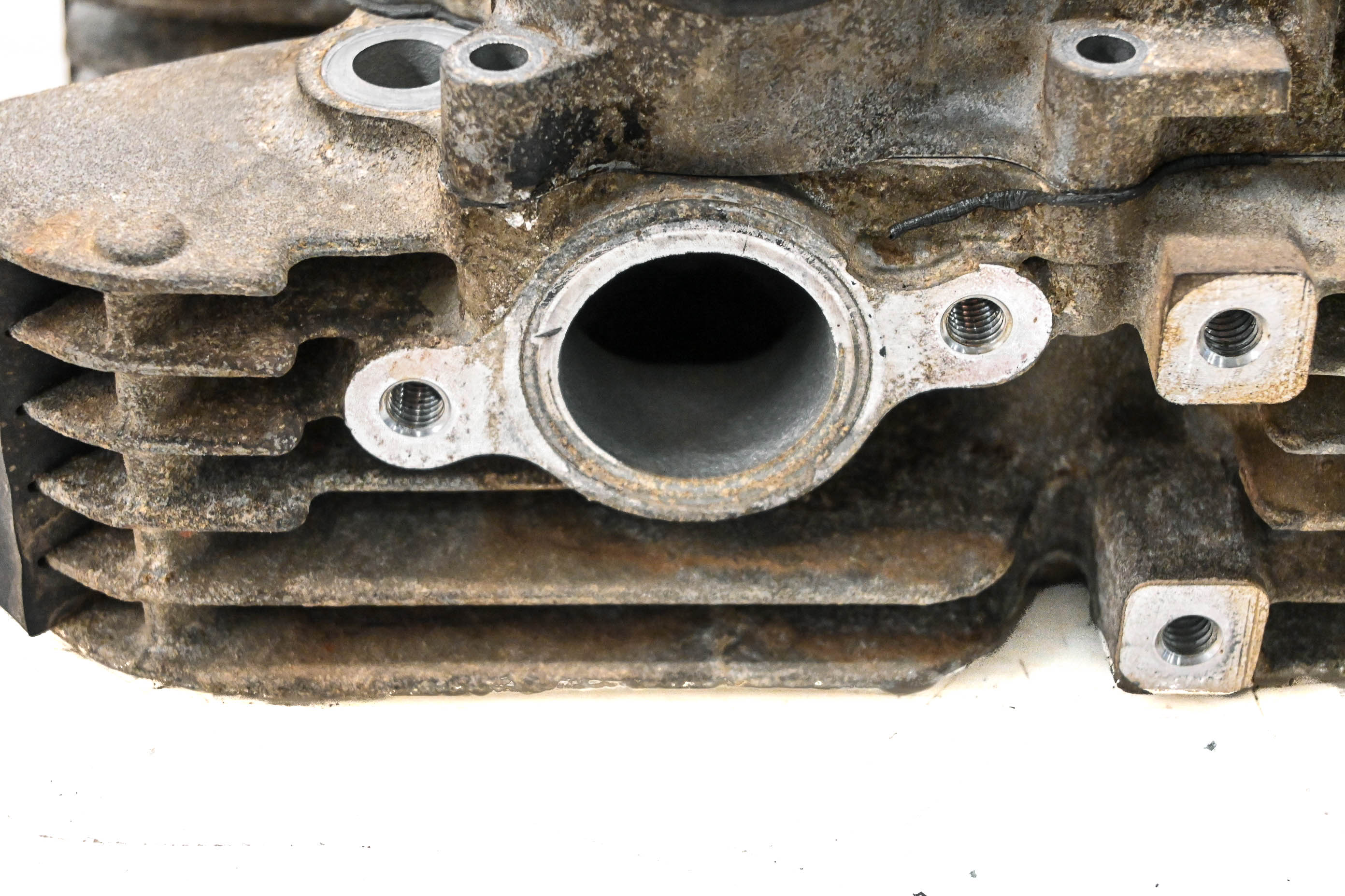 11 Polaris Trail Boss 330 2x4 Cylinder Head