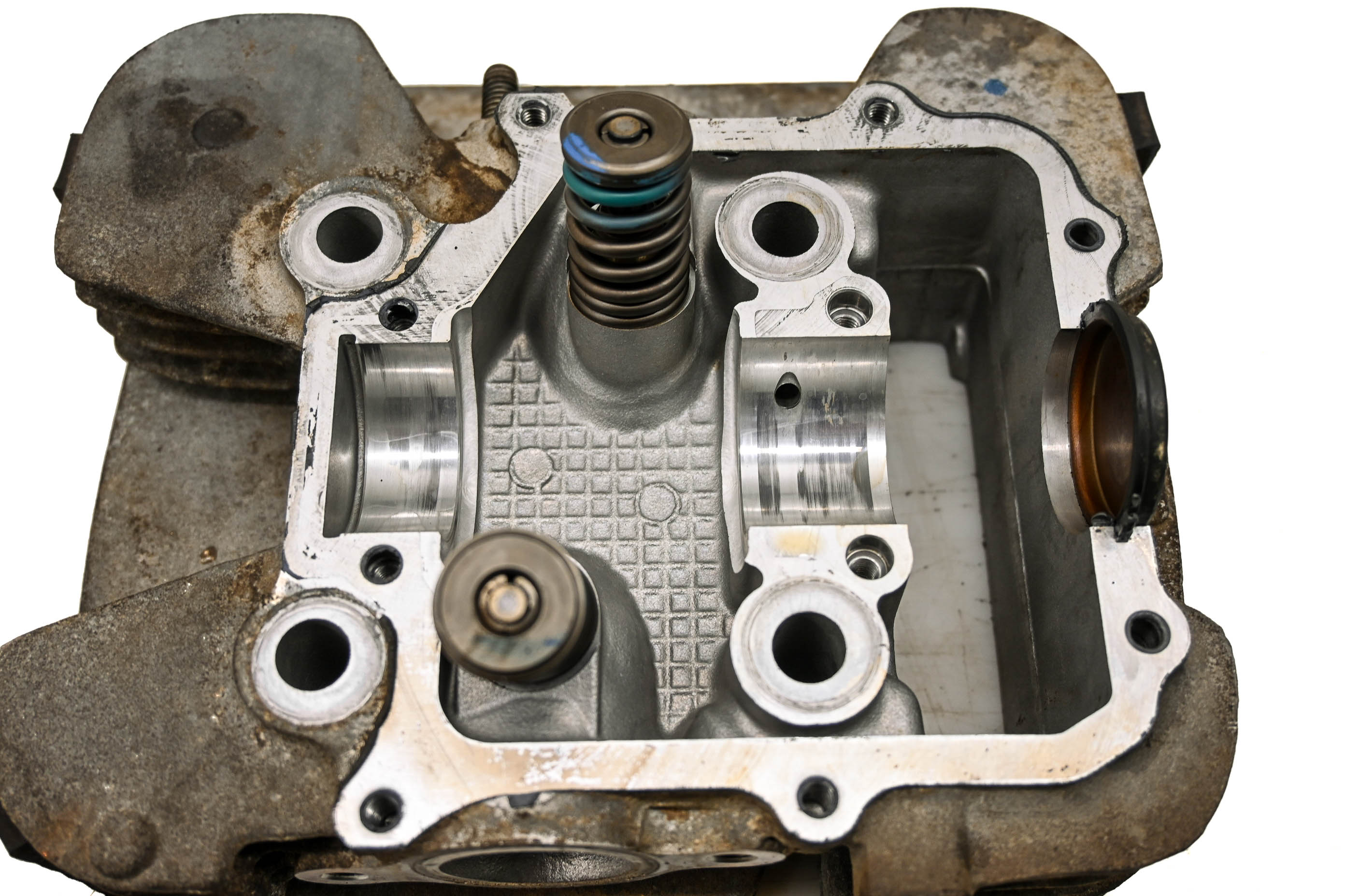 11 Polaris Trail Boss 330 2x4 Cylinder Head