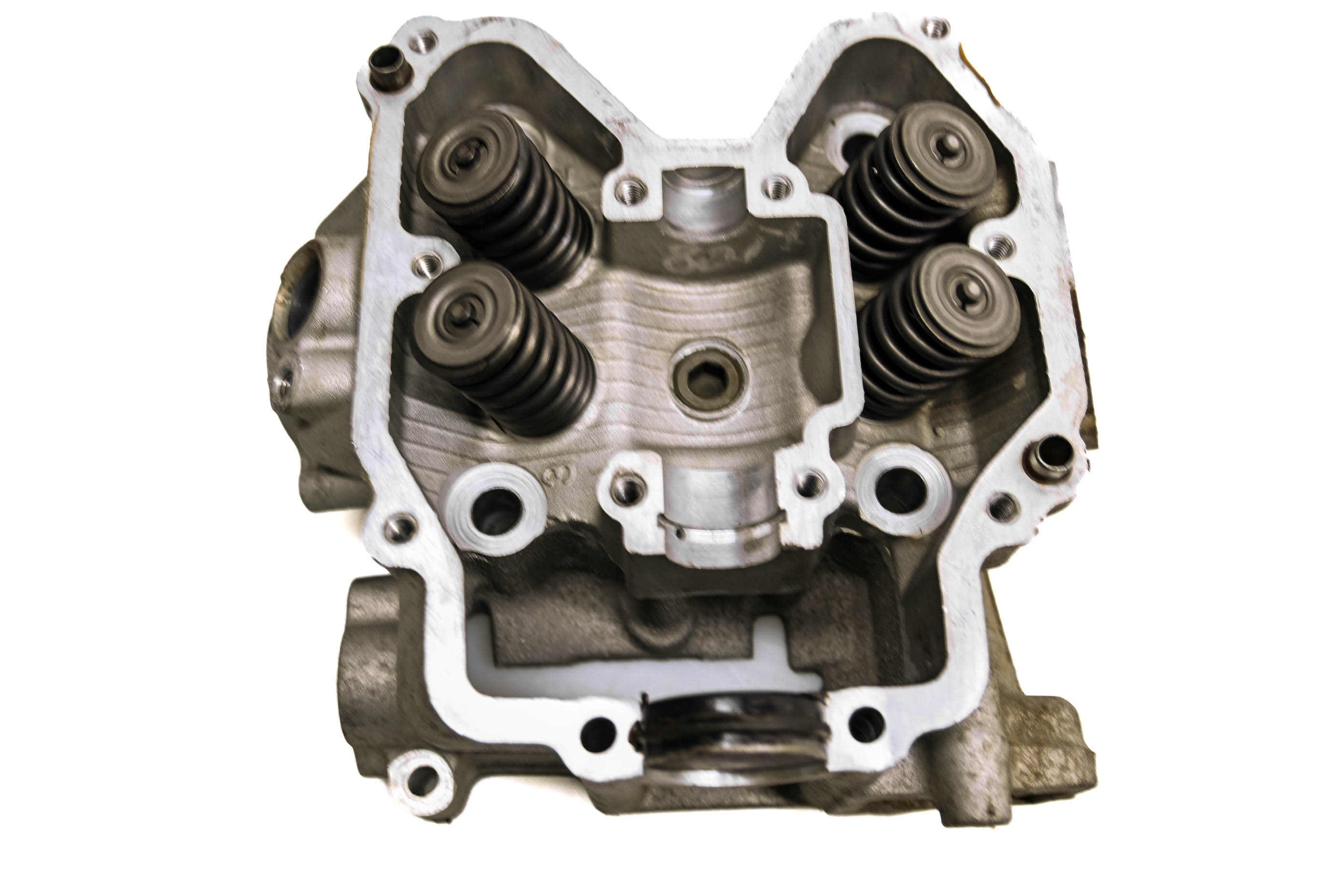 04 Arctic Cat 650 V2 4x4 Rear Cylinder Head