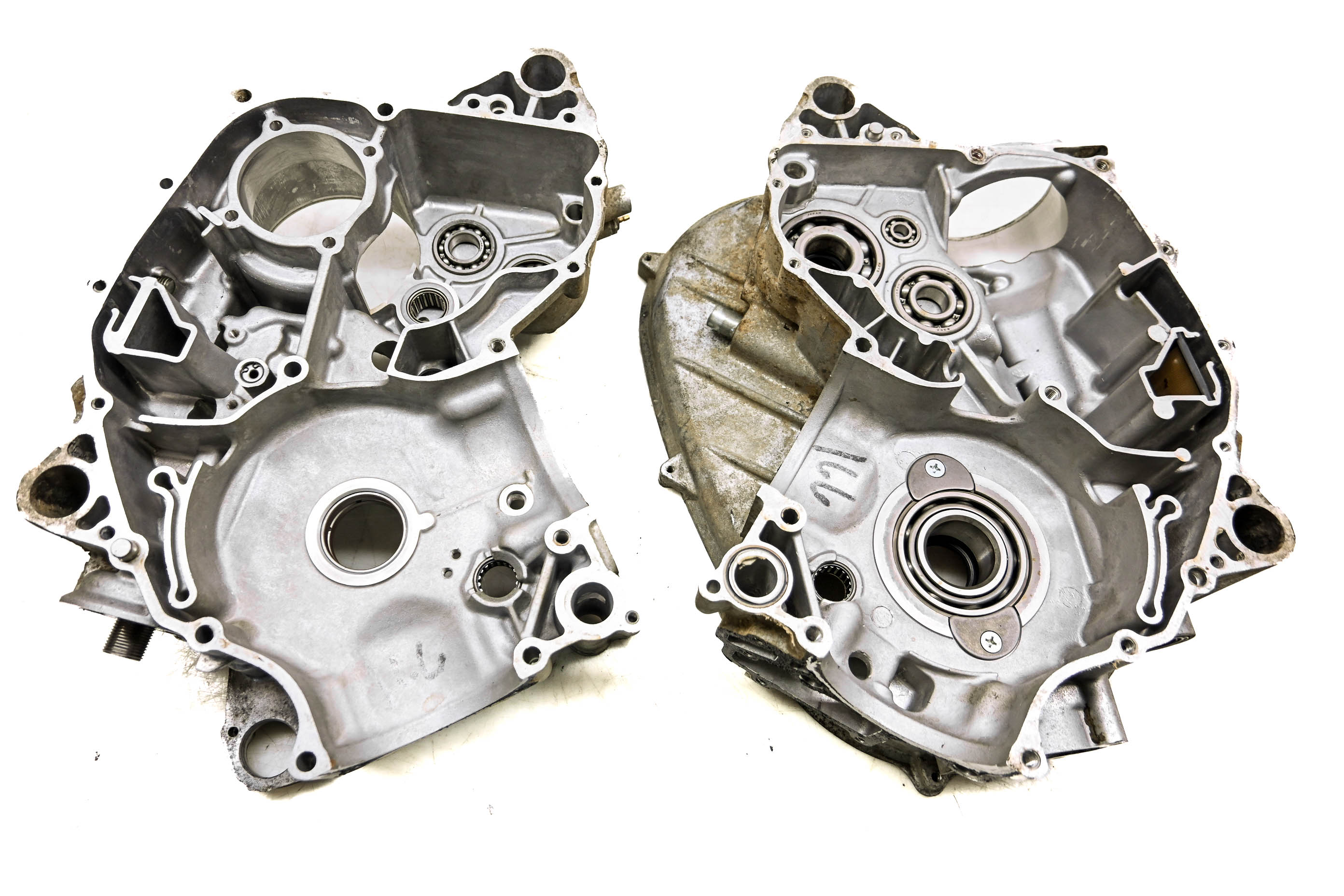 04 Arctic Cat 650 V2 4x4 Crankcase Center Crank Case