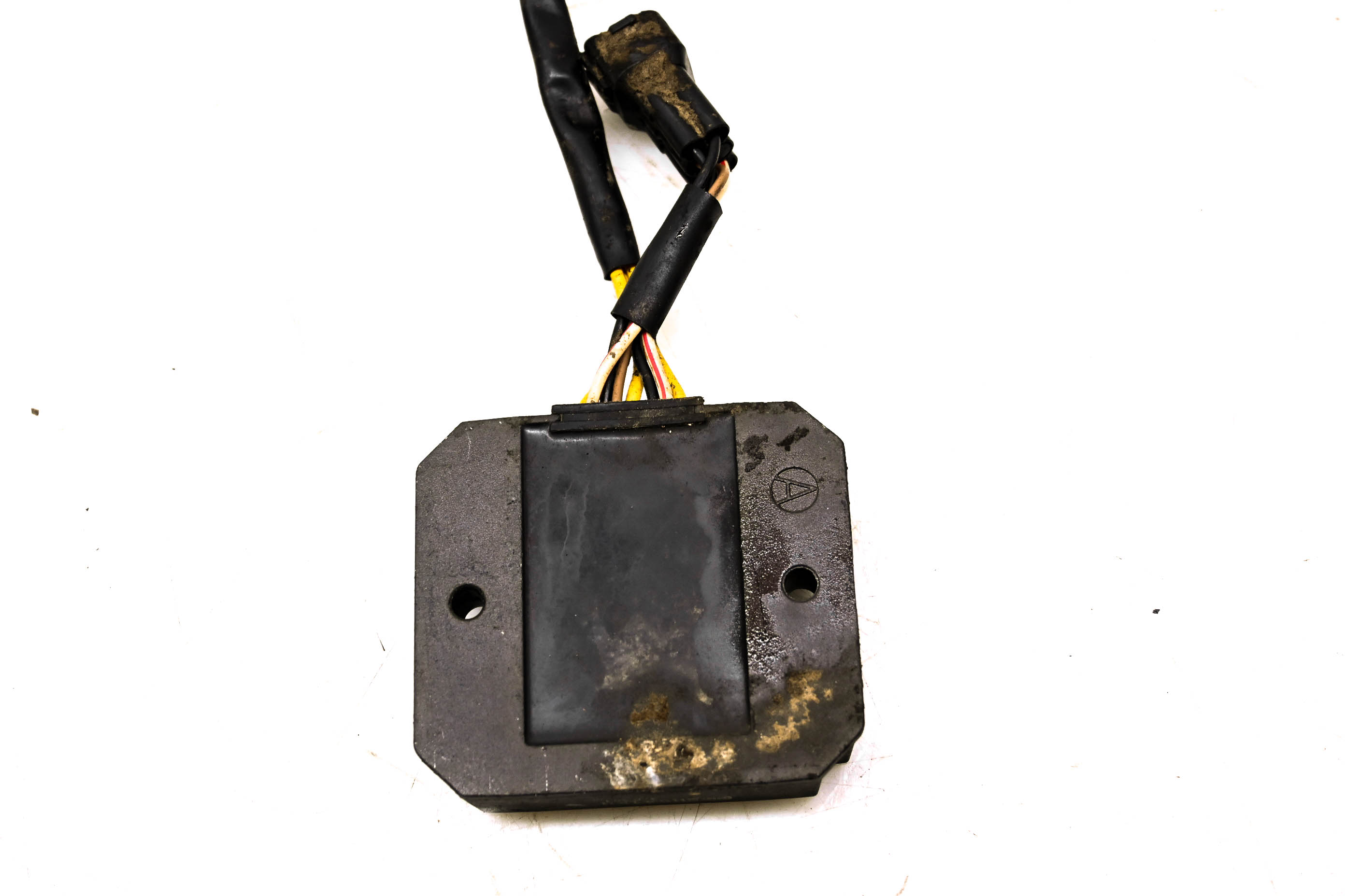 04 Arctic Cat 650 V2 4x4 Regulator Rectifier