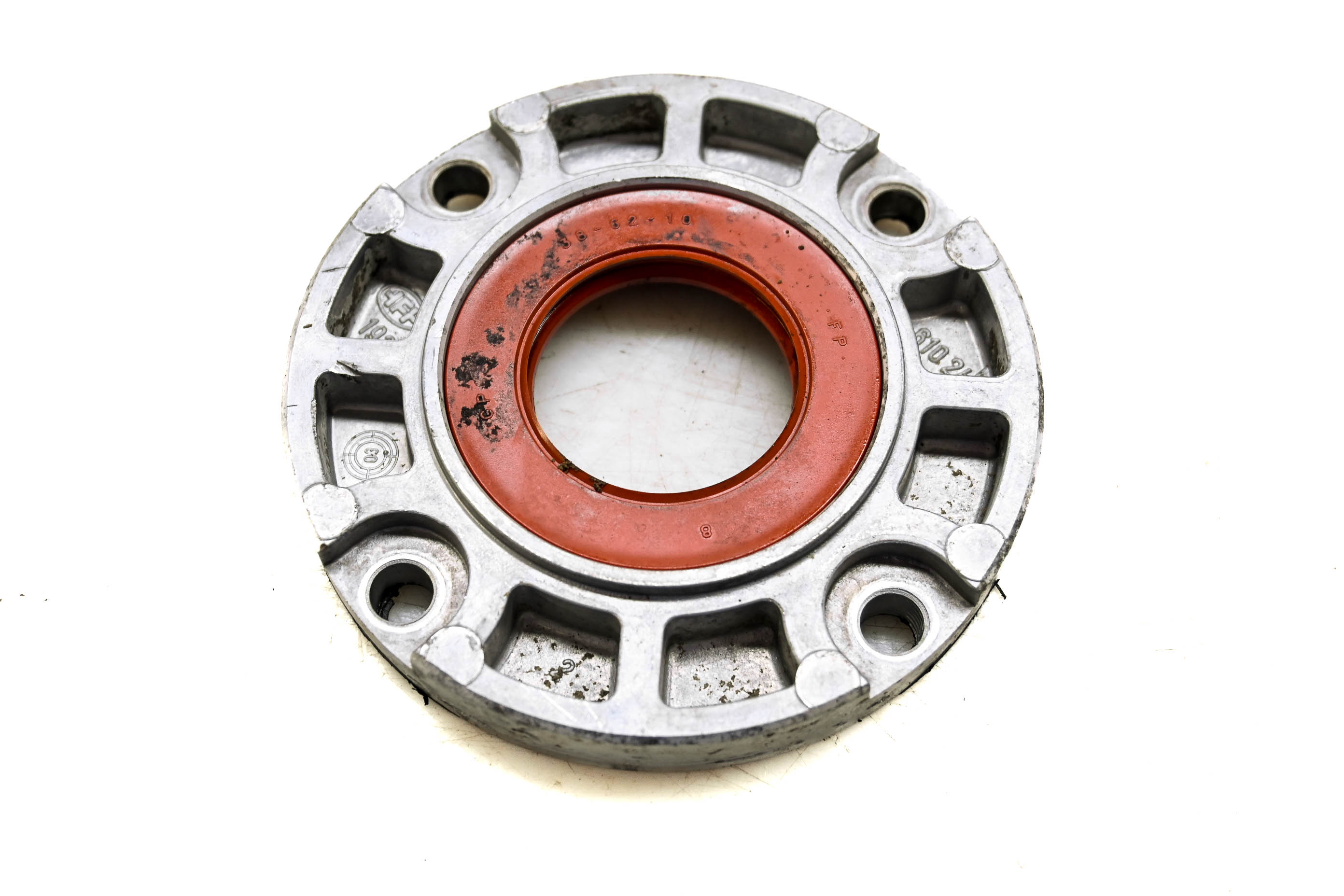 04 Can-Am Outlander 400 4x4 Crankcase Output Bearing Holder Cover Bombardier