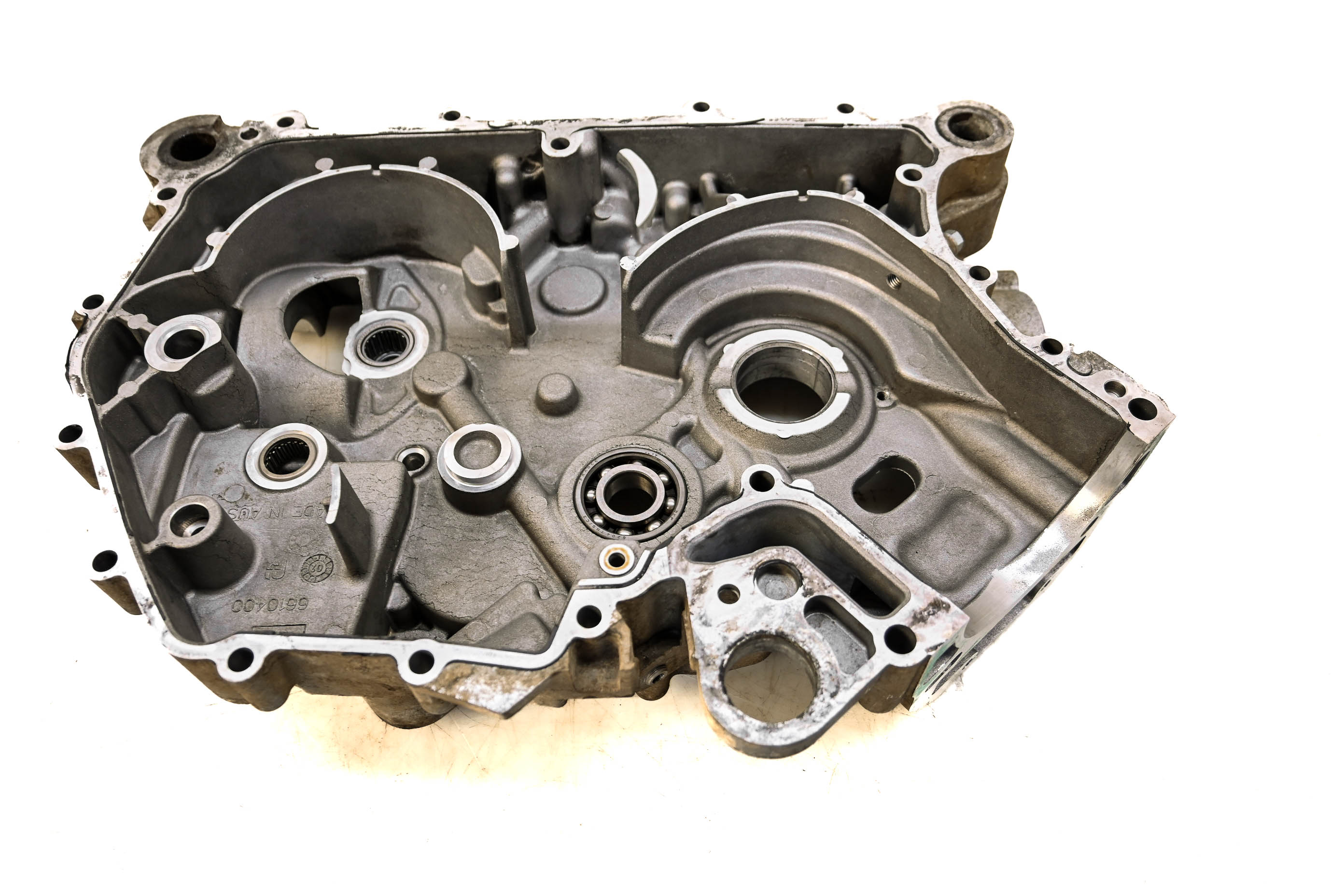 04 Can-Am Outlander 400 4x4 Crankcase Center Crank Case Bombardier
