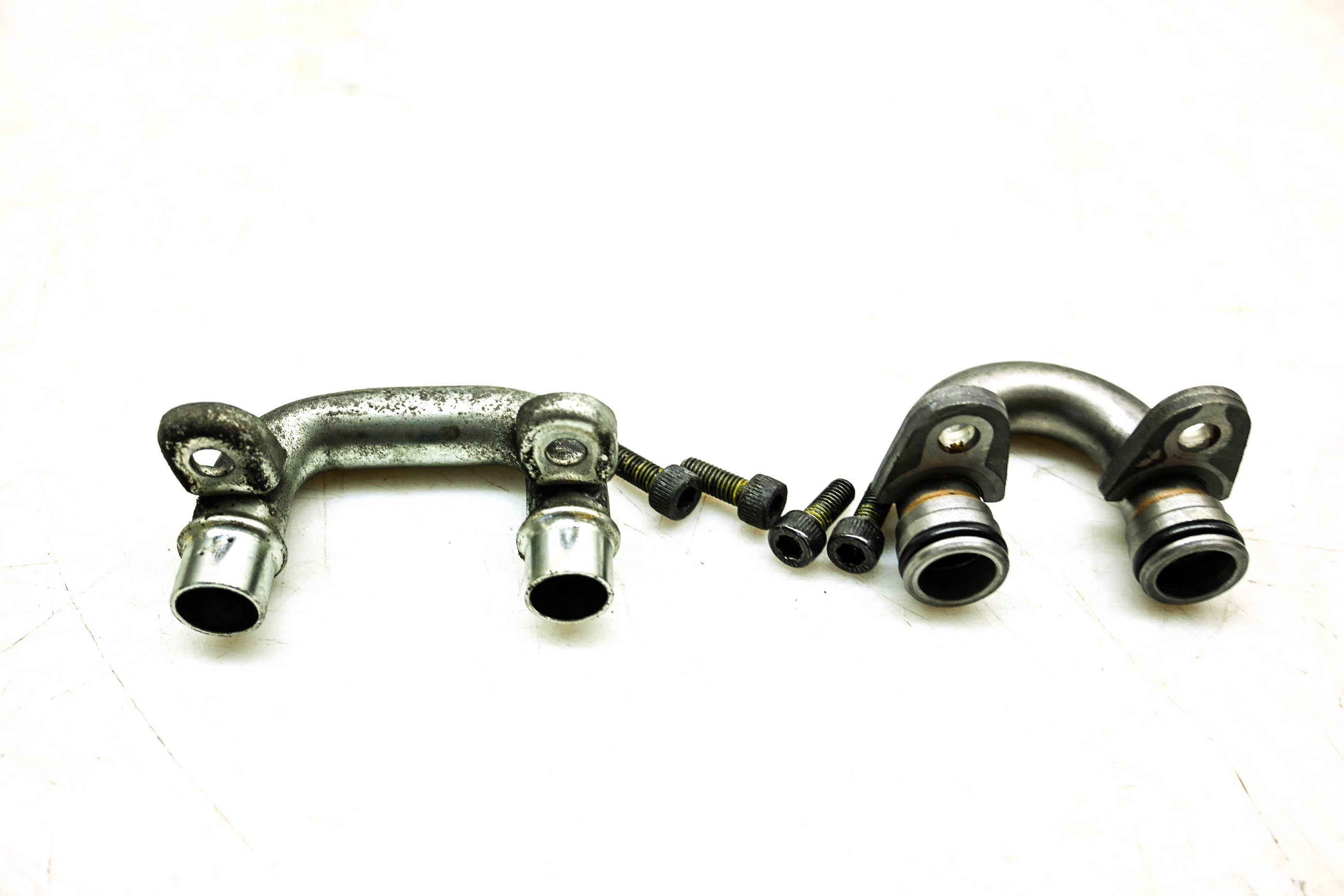 06 Yamaha YZF R6S Engine Oil Pipe Lines