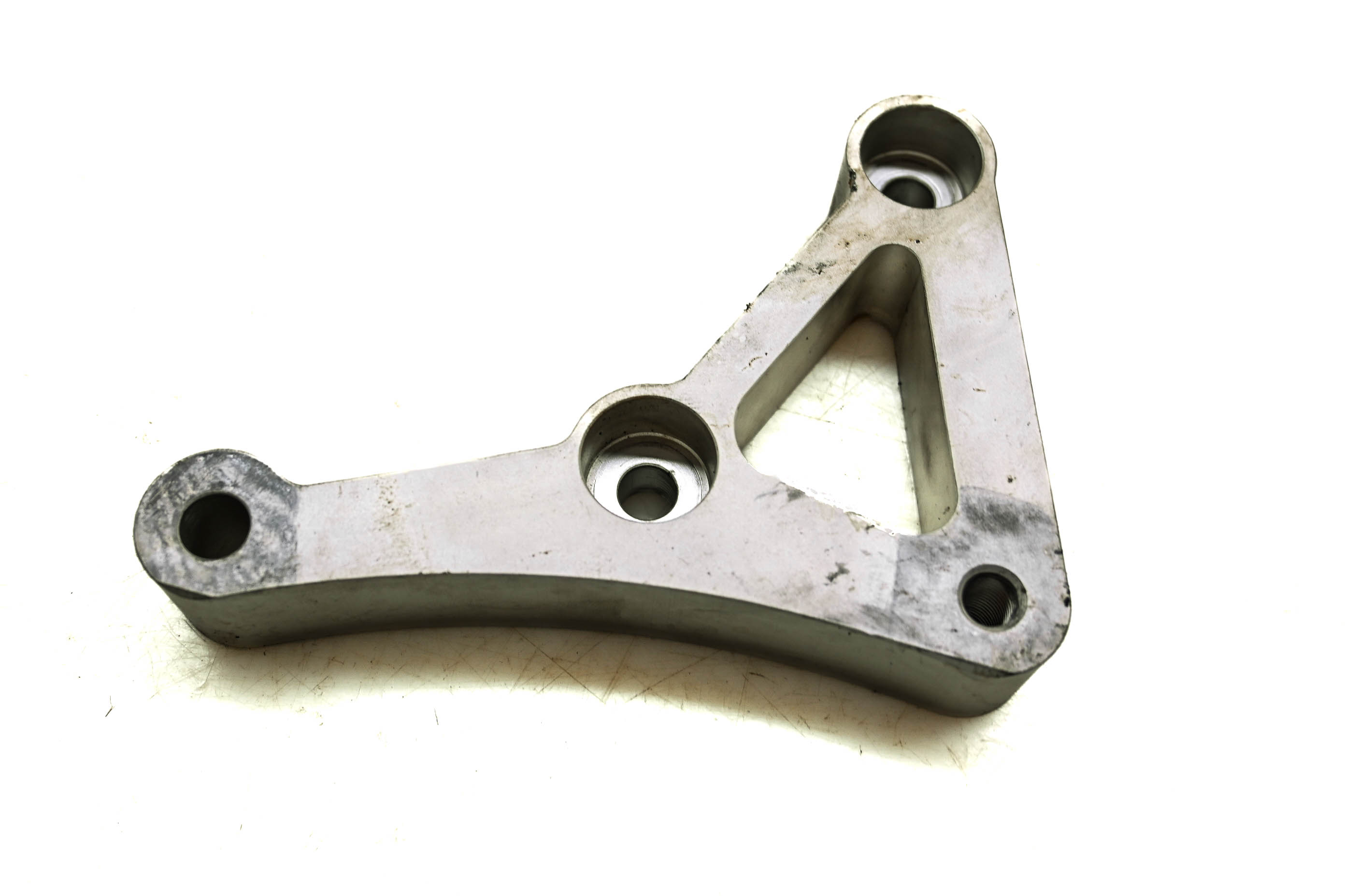 06 Yamaha YZF R6S Engine Frame Support Bracket Mount