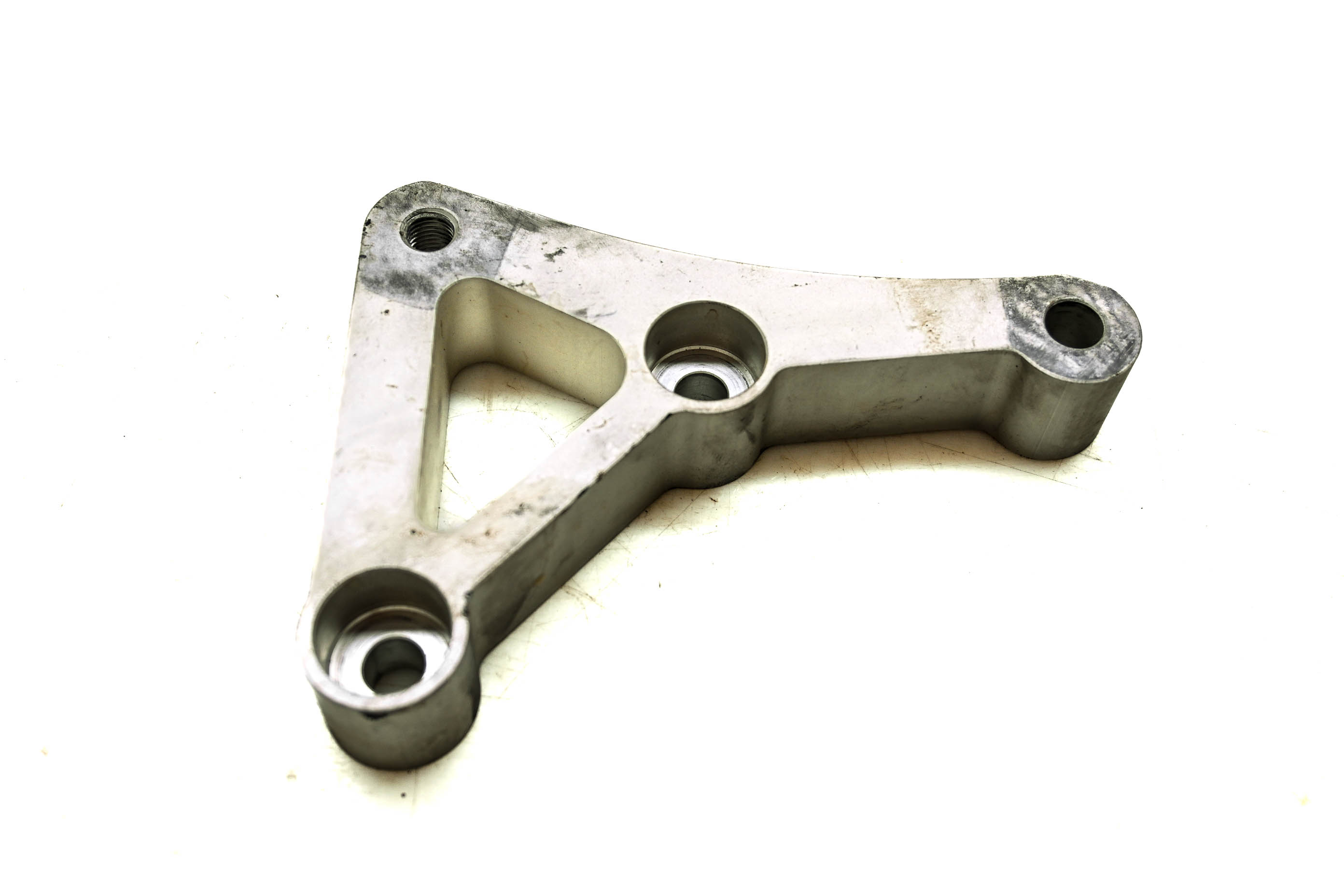 06 Yamaha YZF R6S Engine Frame Support Bracket Mount