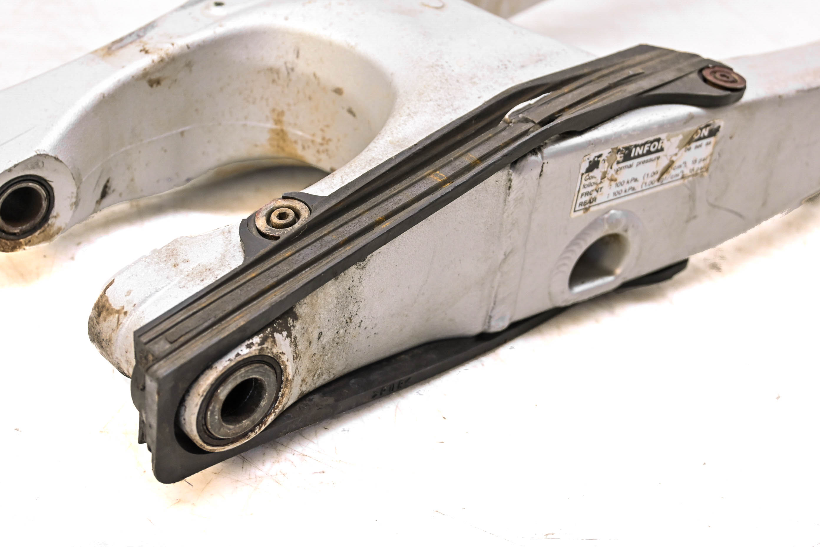 02 Yamaha YZ250F Rear Swingarm