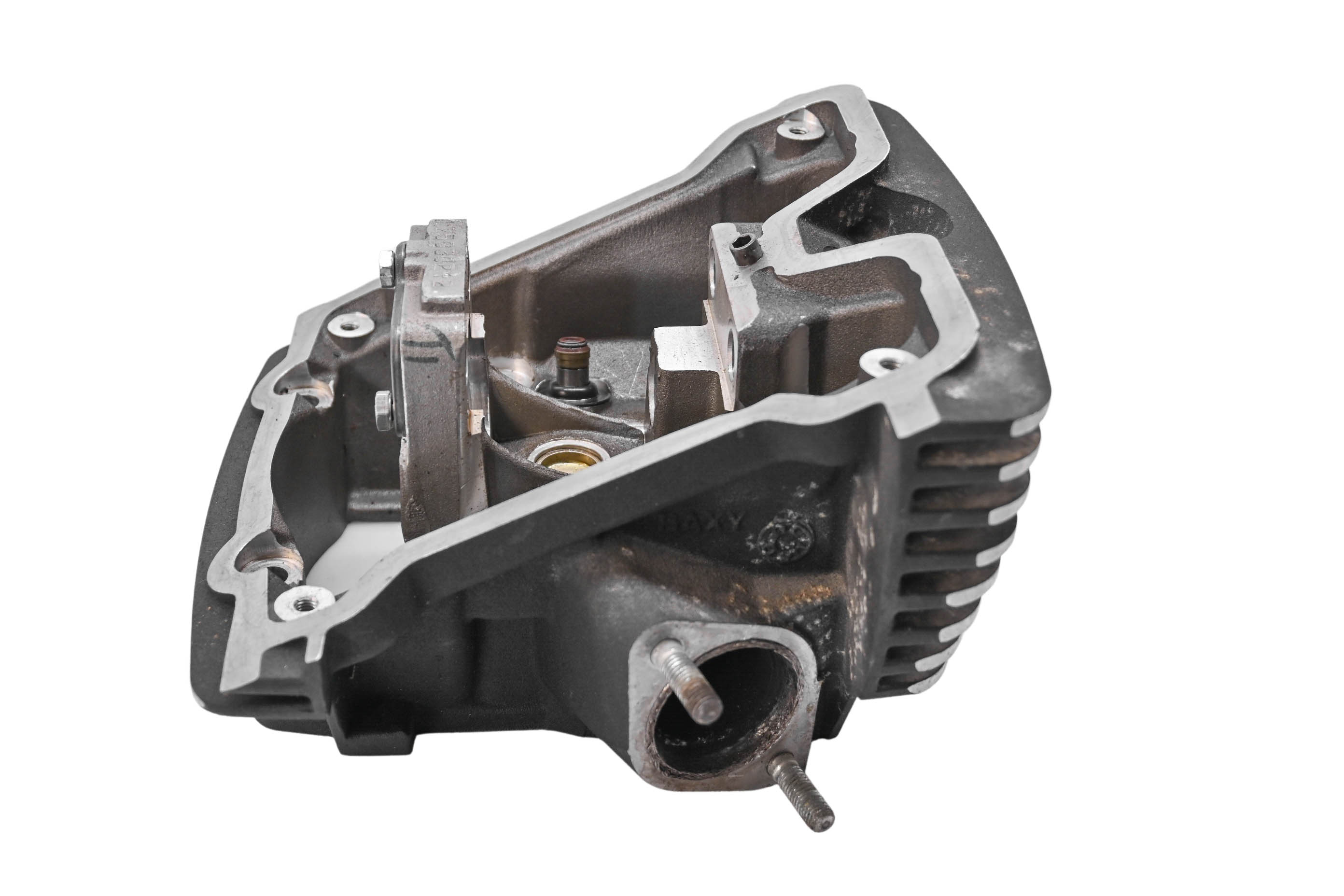 18 Harley Davidson XG750 Rear Cylinder Head