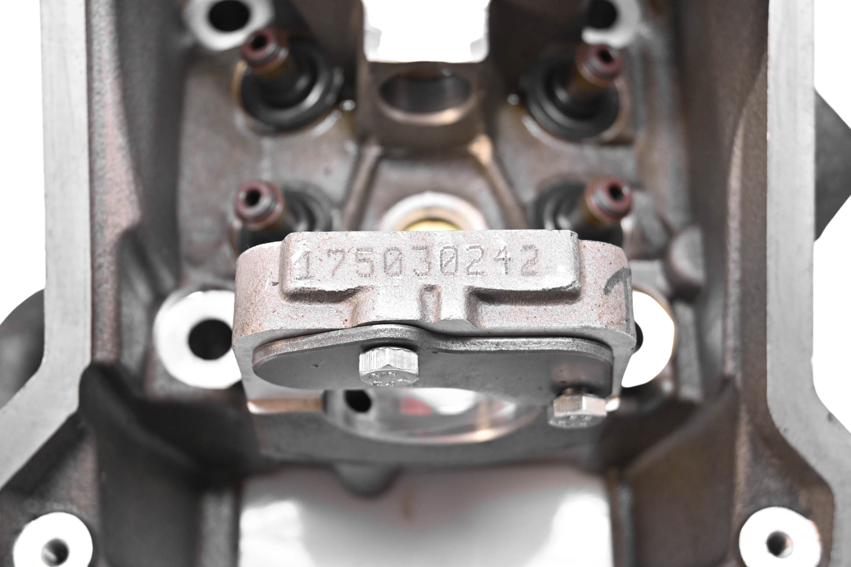 18 Harley Davidson XG750 Rear Cylinder Head