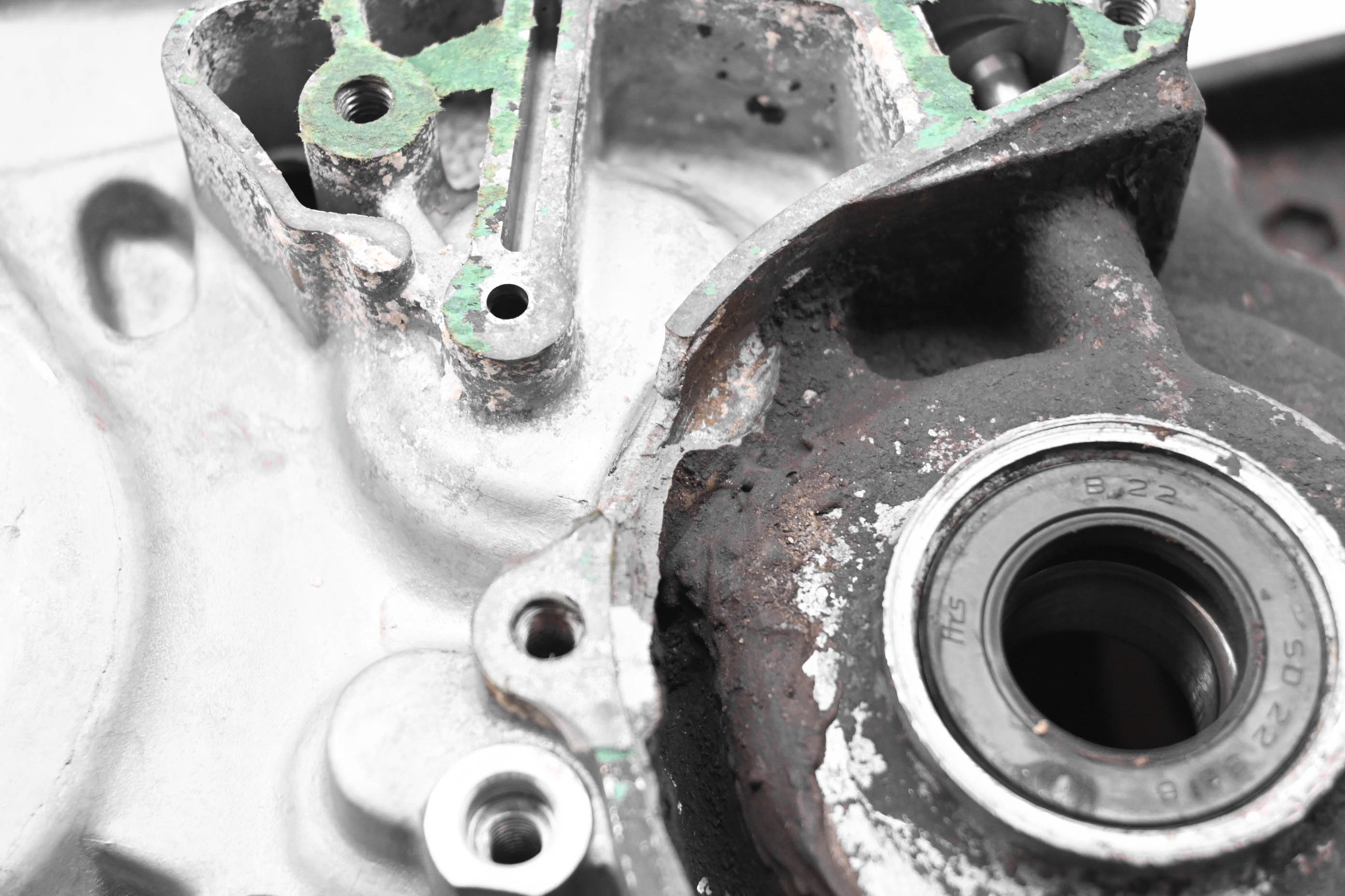 87 Honda TRX250X Crankcase Center Crank Case