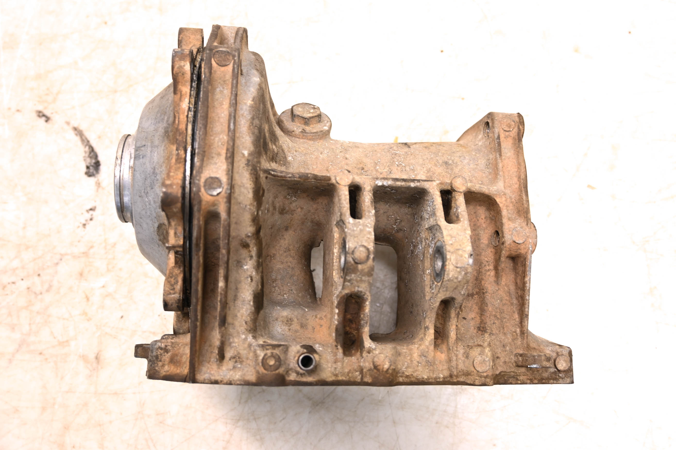 02 Kawasaki Prairie 650 4x4 Rear Differential Gear Case Housing KVF650