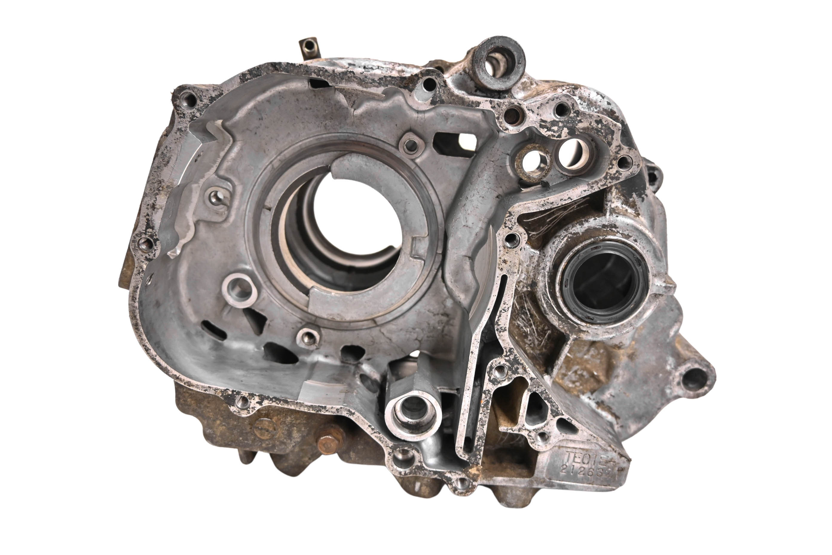 85 Honda Fourtrax 125 2x4 Crankcase Center Crank Case TRX125