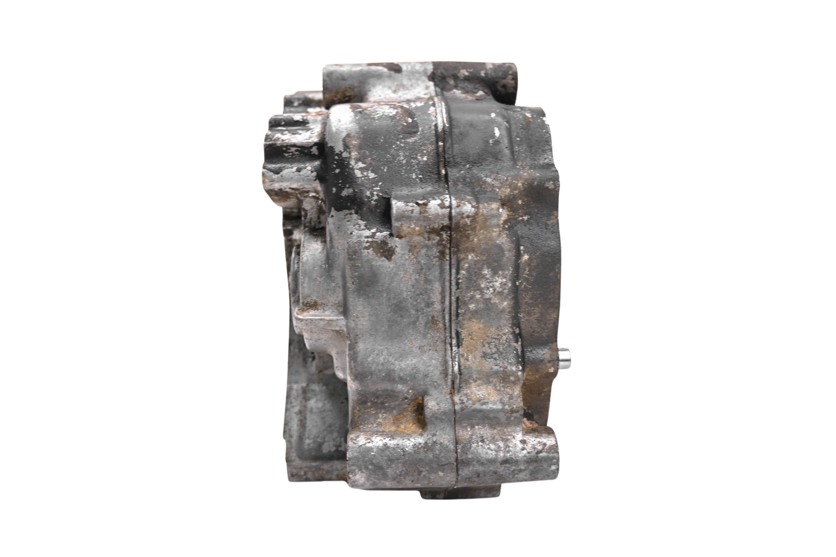 85 Honda Fourtrax 125 2x4 Crankcase Center Crank Case TRX125