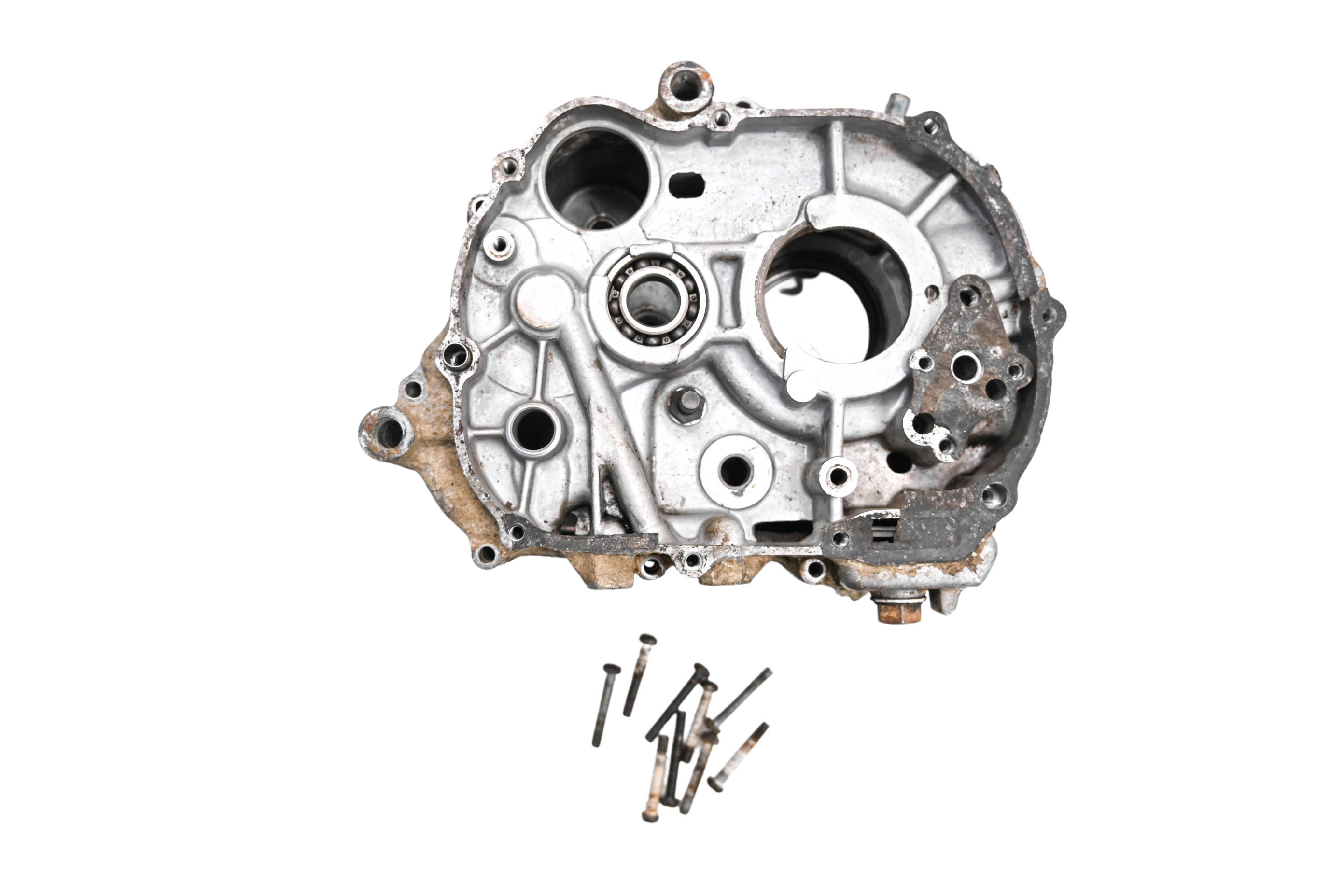 85 Honda Fourtrax 125 2x4 Crankcase Center Crank Case TRX125