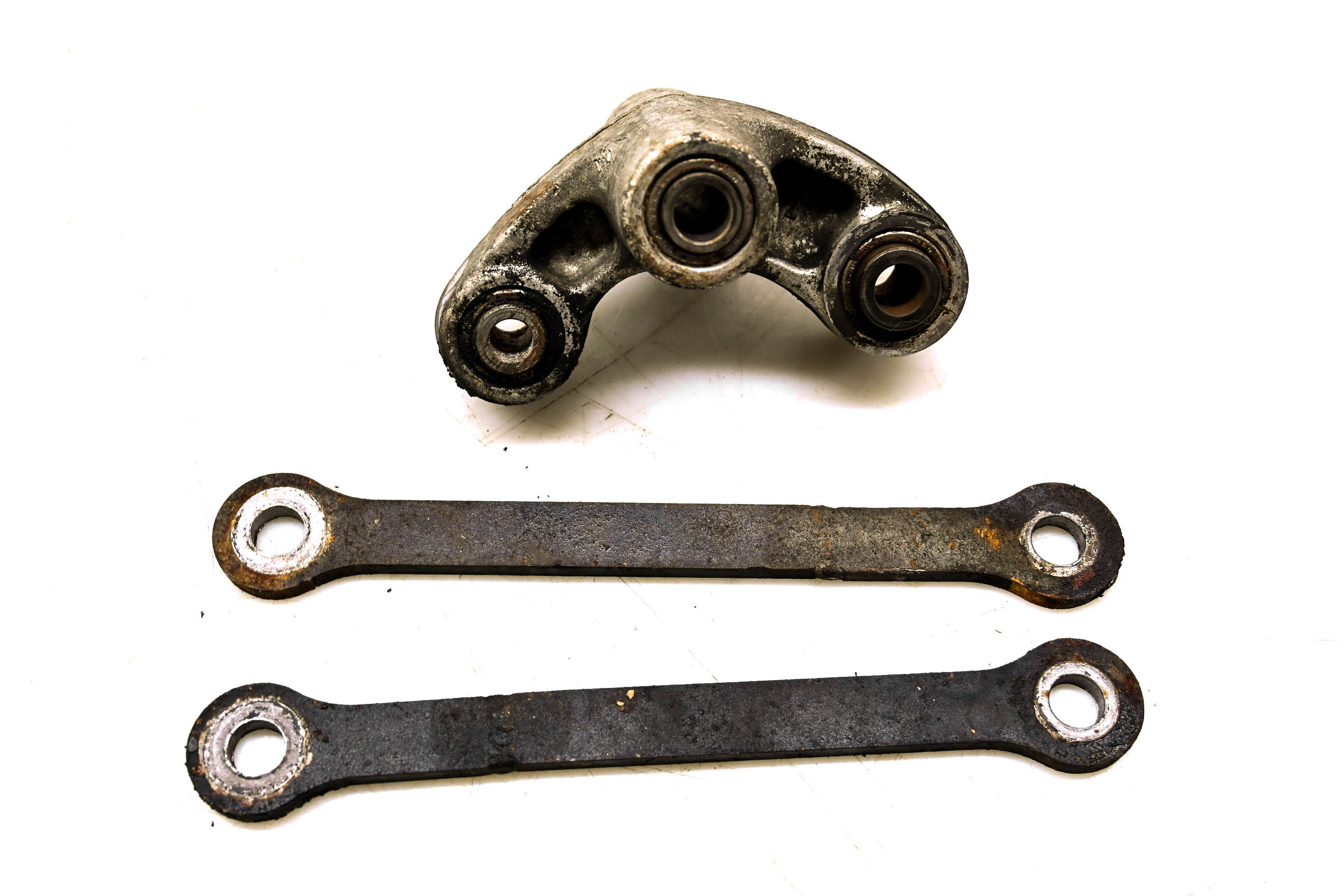 02 Suzuki GSXR600 Rear Shock Linkage