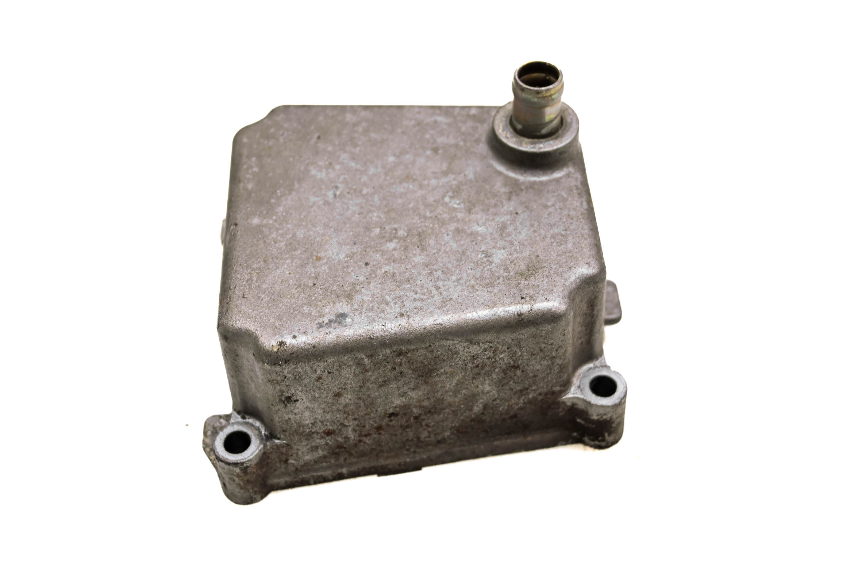 02 Suzuki GSXR600 Crank Case Vent Cover