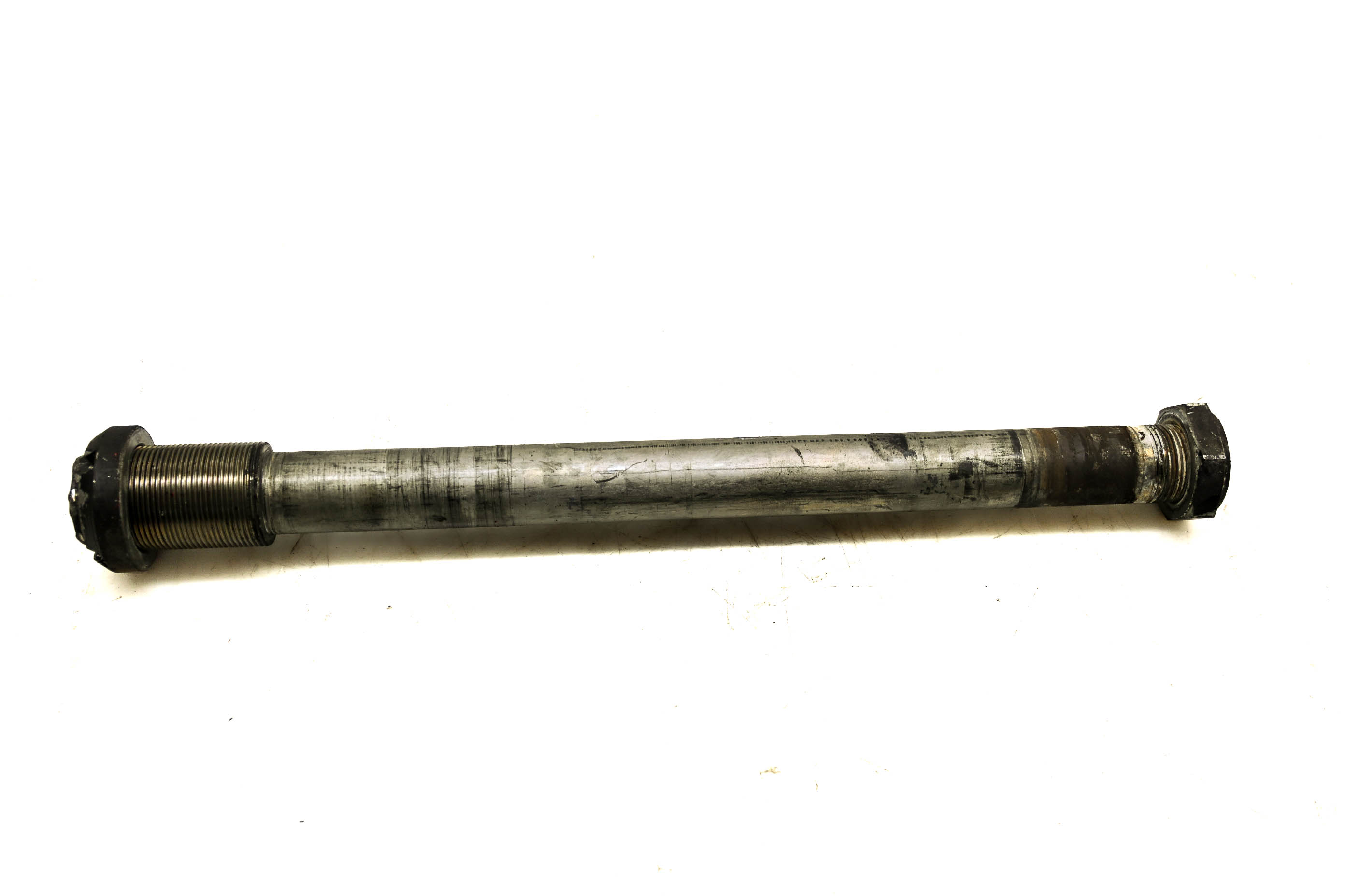 02 Suzuki GSXR600 Rear Swingarm Axle Pivot Bolt