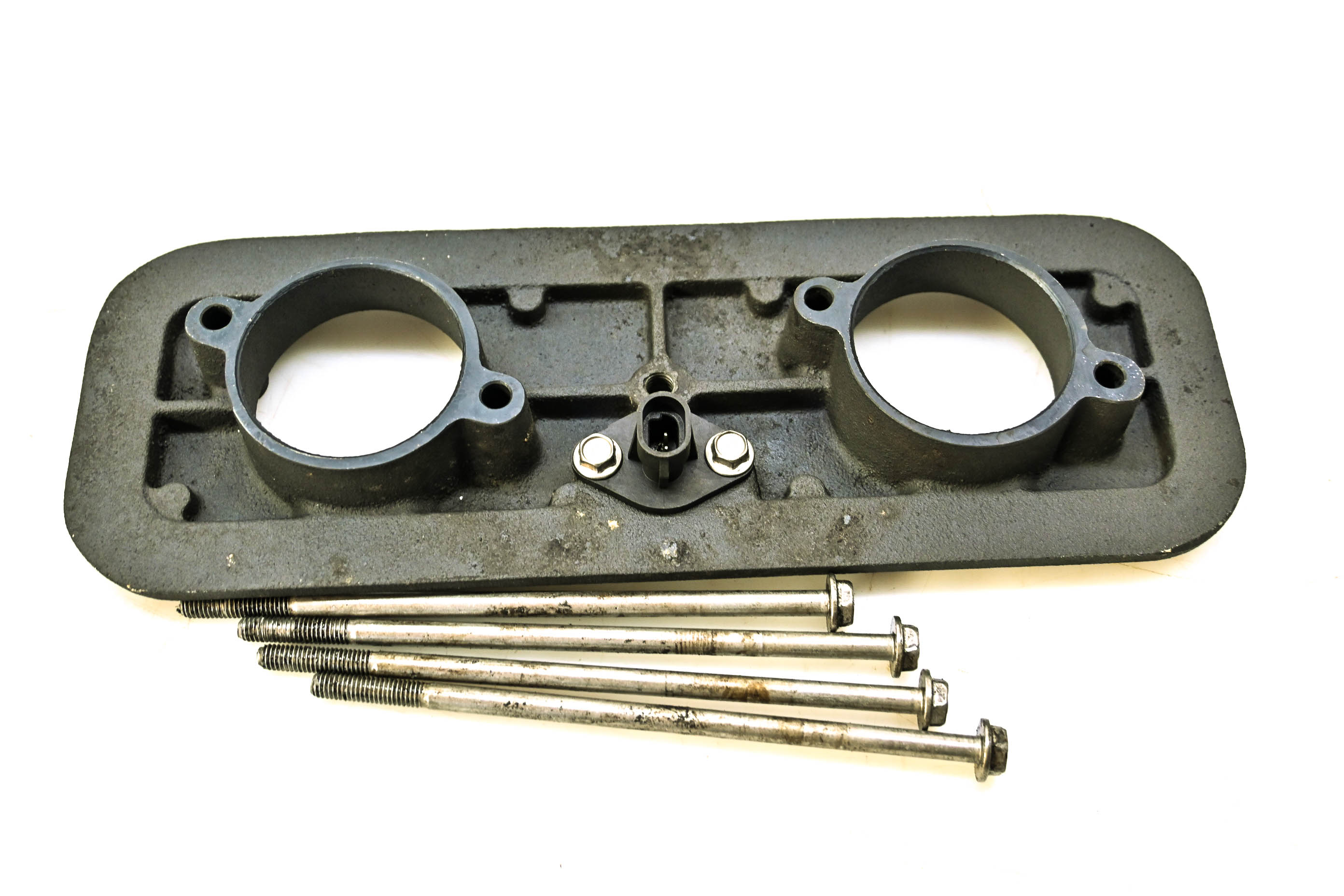 02 Polaris Virage i 800 Throttle Body Spacer Cover