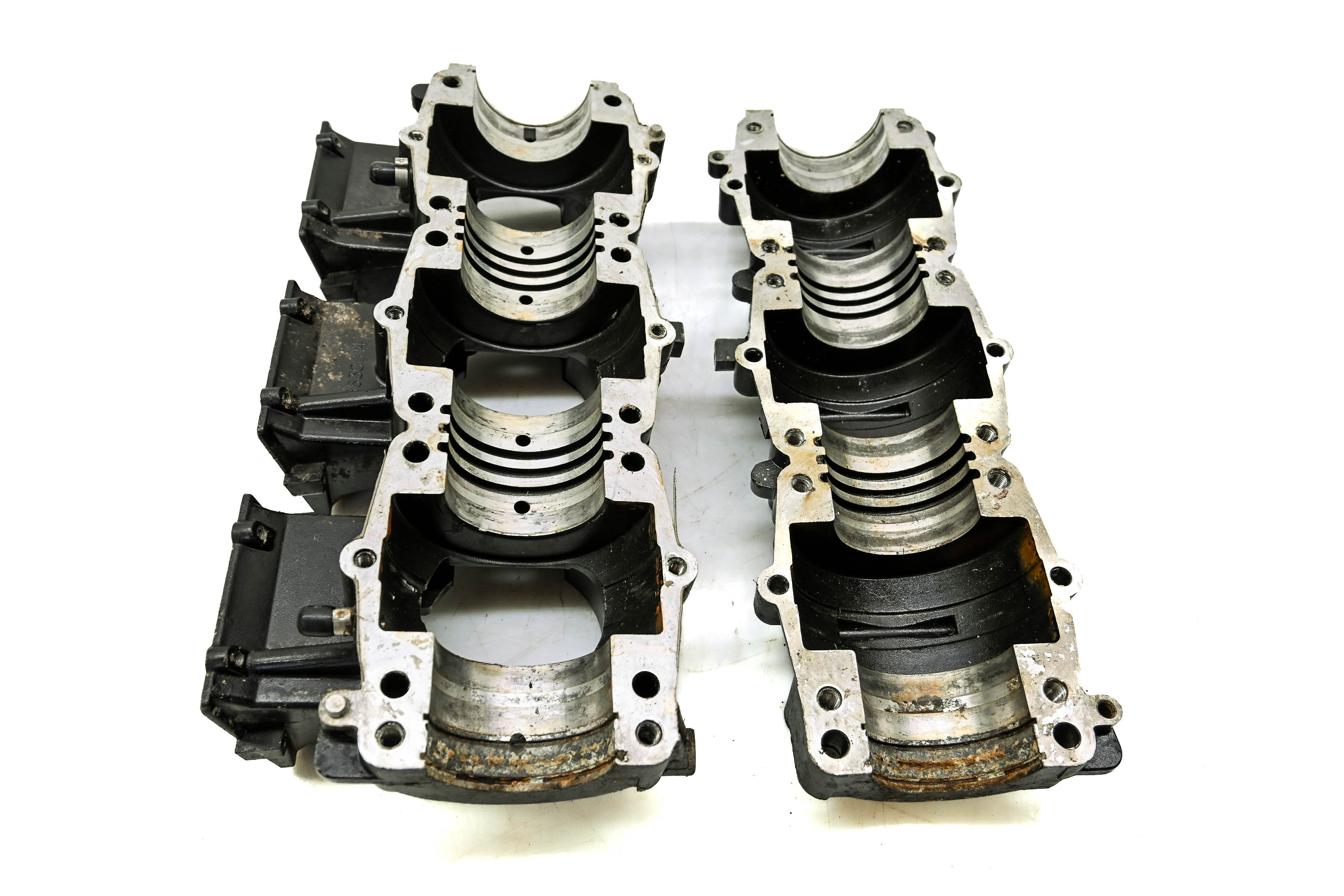 02 Polaris Genesis I 4-Pass Crankcase Center Crank Case