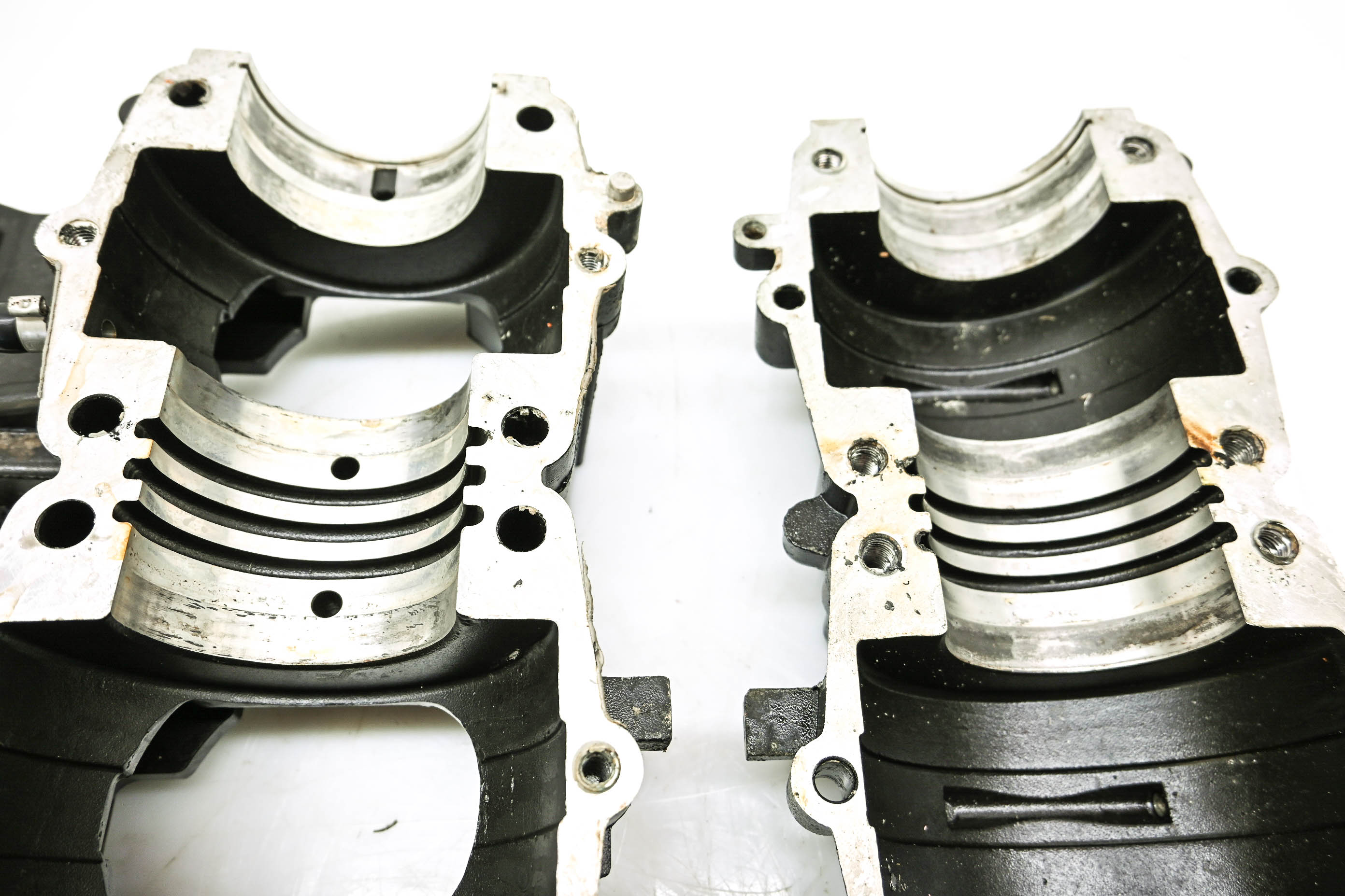 02 Polaris Genesis I 4-Pass Crankcase Center Crank Case