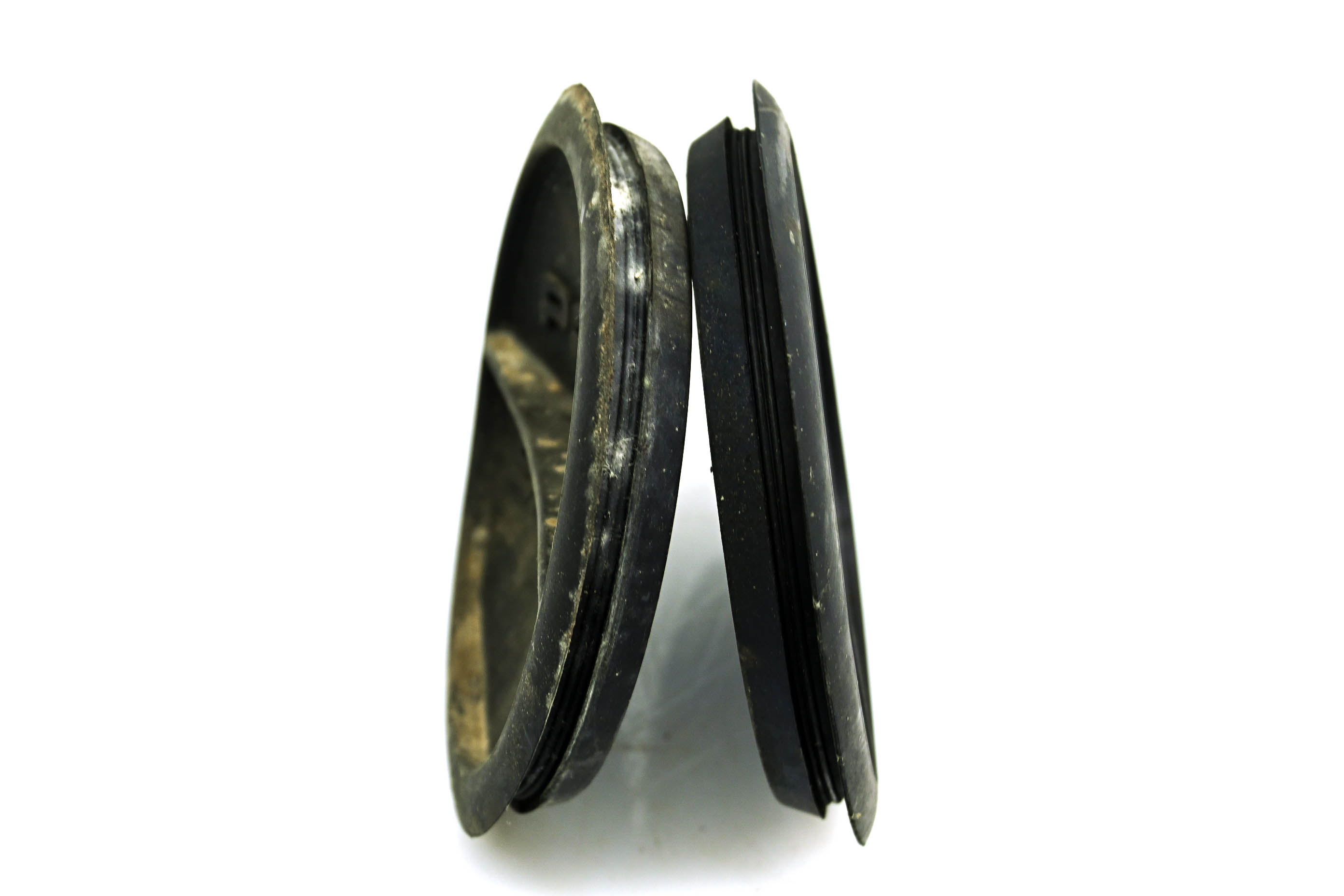 02 Polaris Genesis I 4-Pass Access Grommet Covers