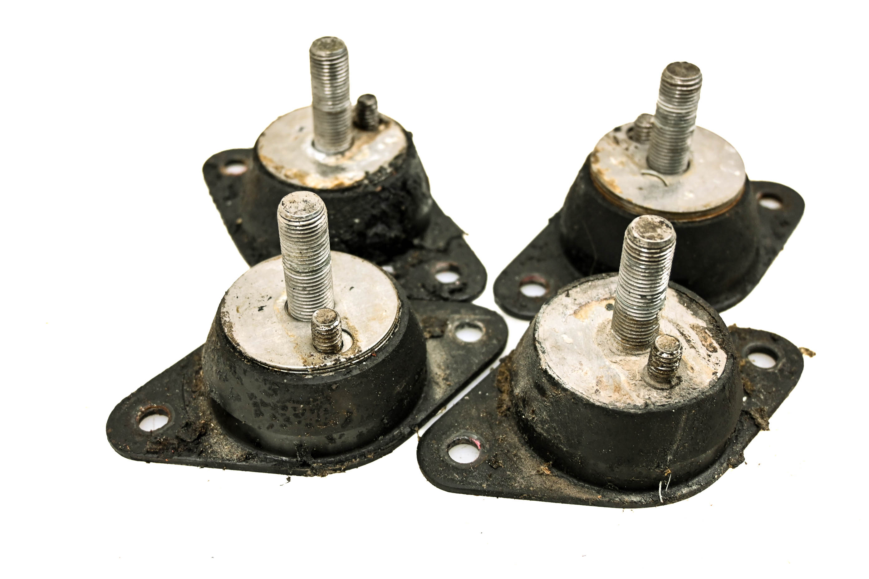 00 Polaris Genesis FFI 4-Pass Engine Motor Support Bracket Mounts