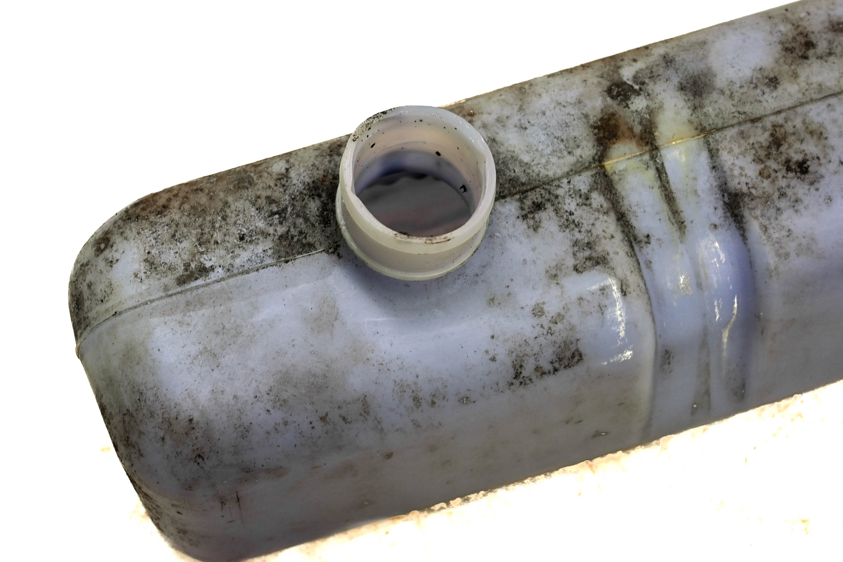 02 Polaris Genesis I 4-Pass Oil Tank