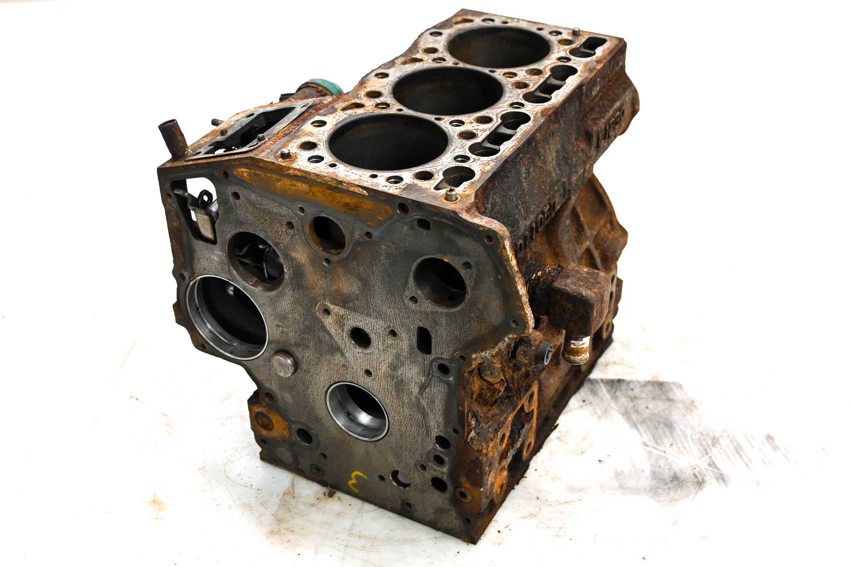 10 Kubota RTV1100CR9 Crankcase Center Crank Case & Cylinders
