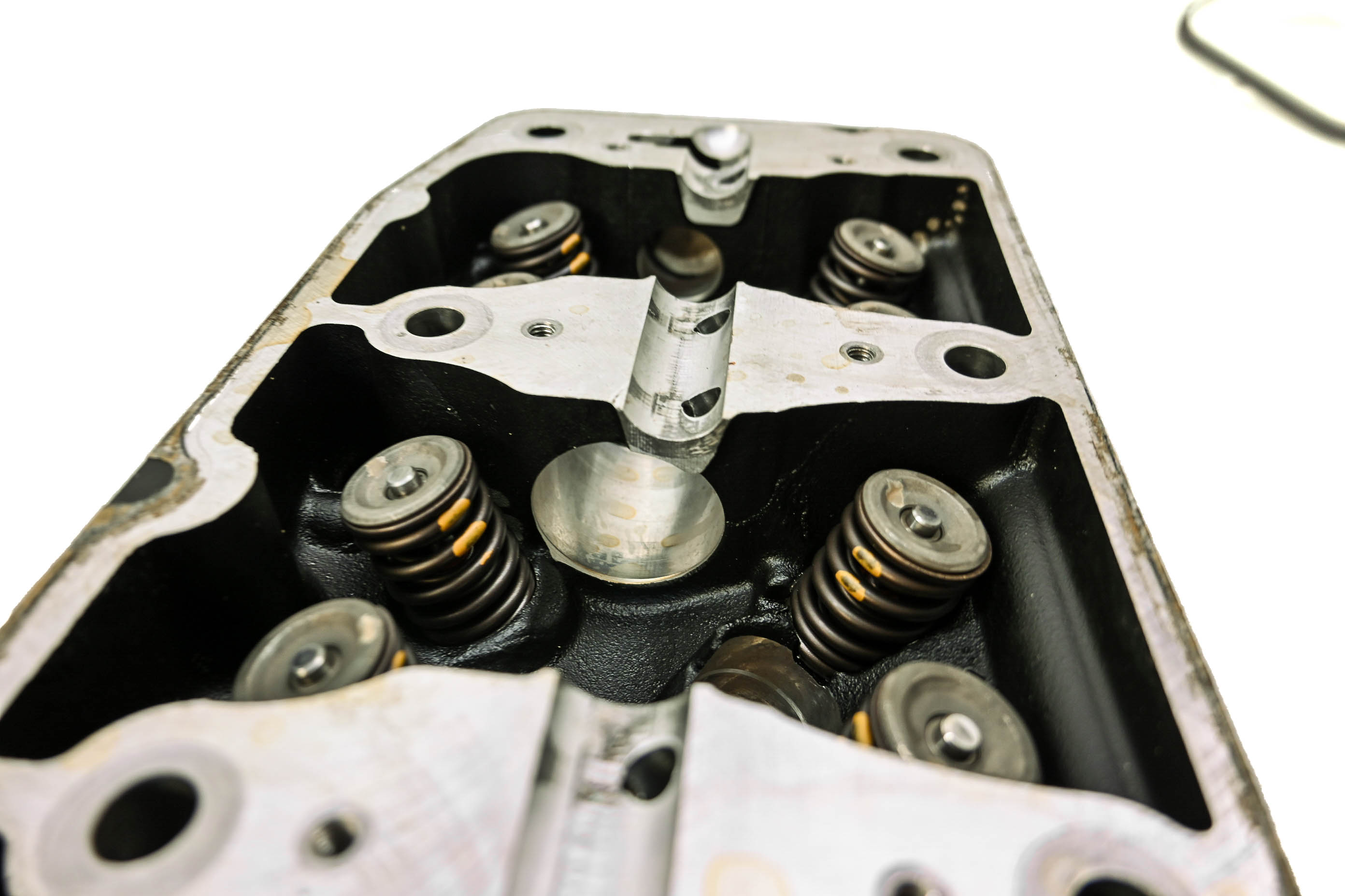 06 Sea-Doo RXT 215 4-Tec Cylinder Head