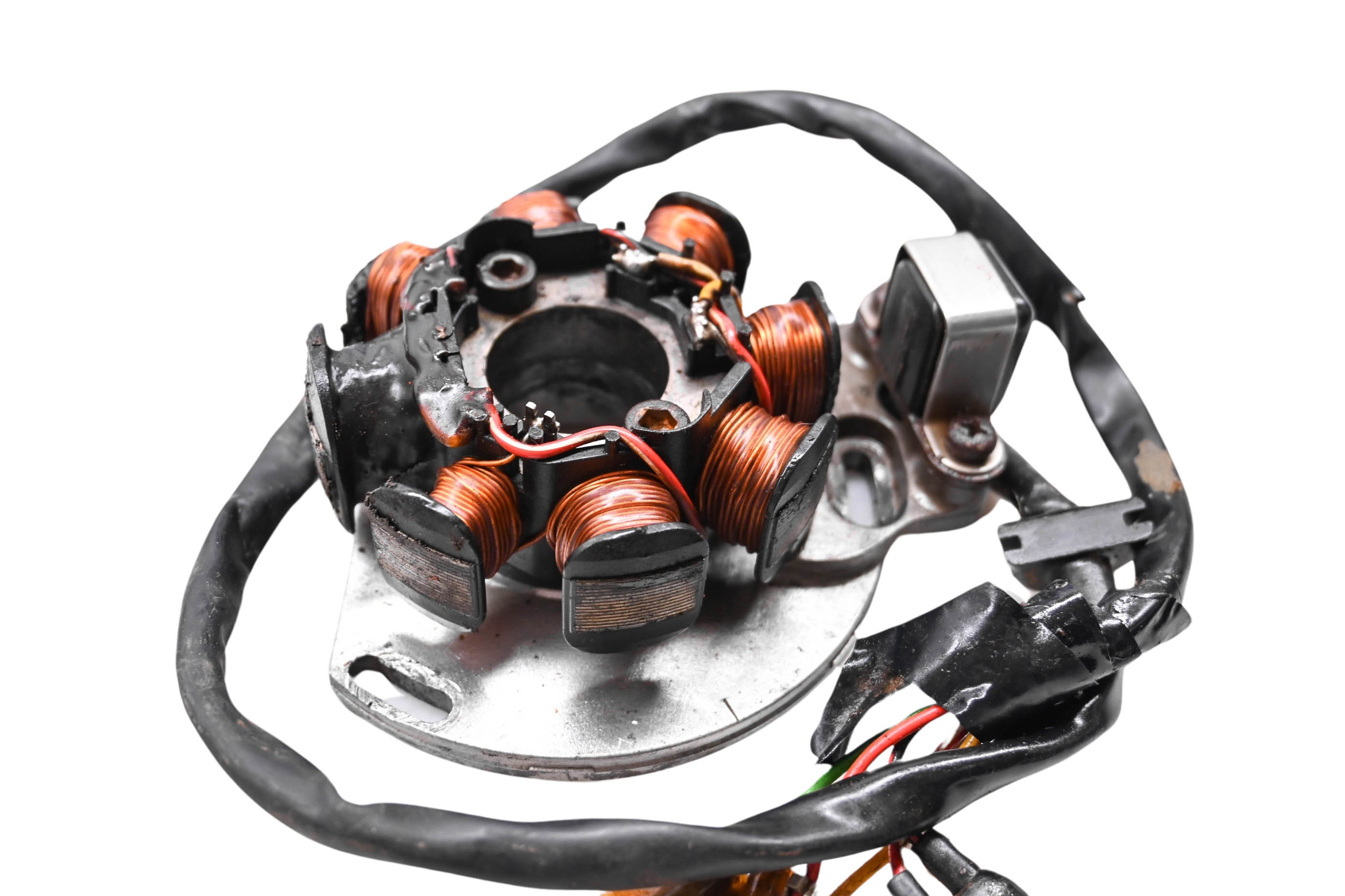 05 KTM 200EXC Stator