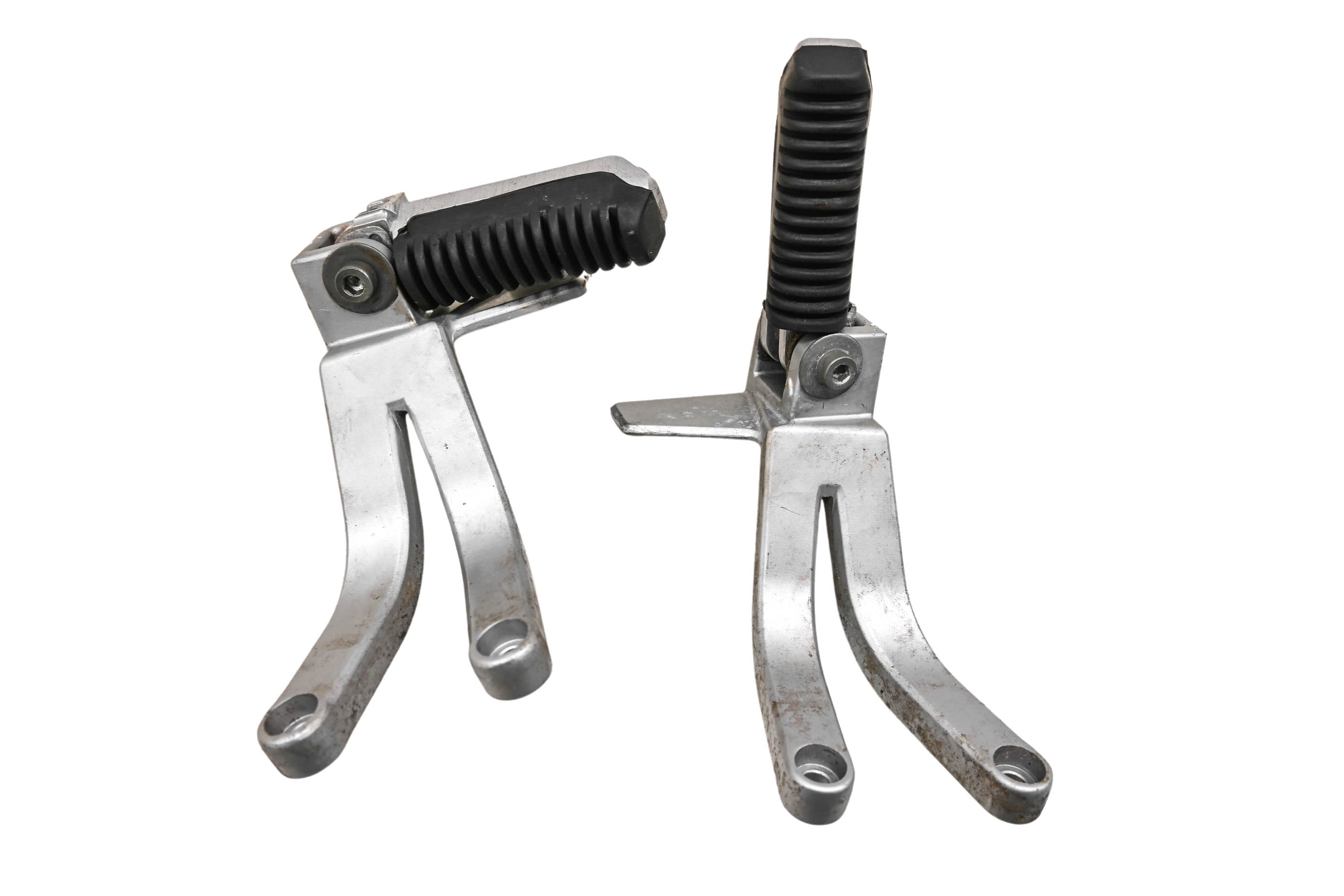 96 Suzuki RF900R Passenger Foot Pegs Left & Right