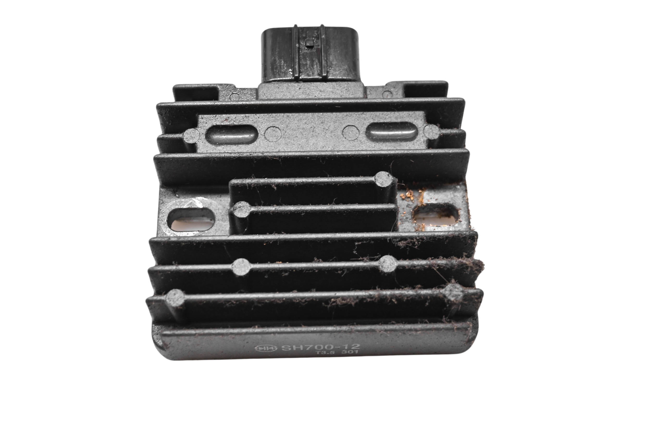 04 Honda Aquatrax R-12X Regulator Rectifier ARX1200