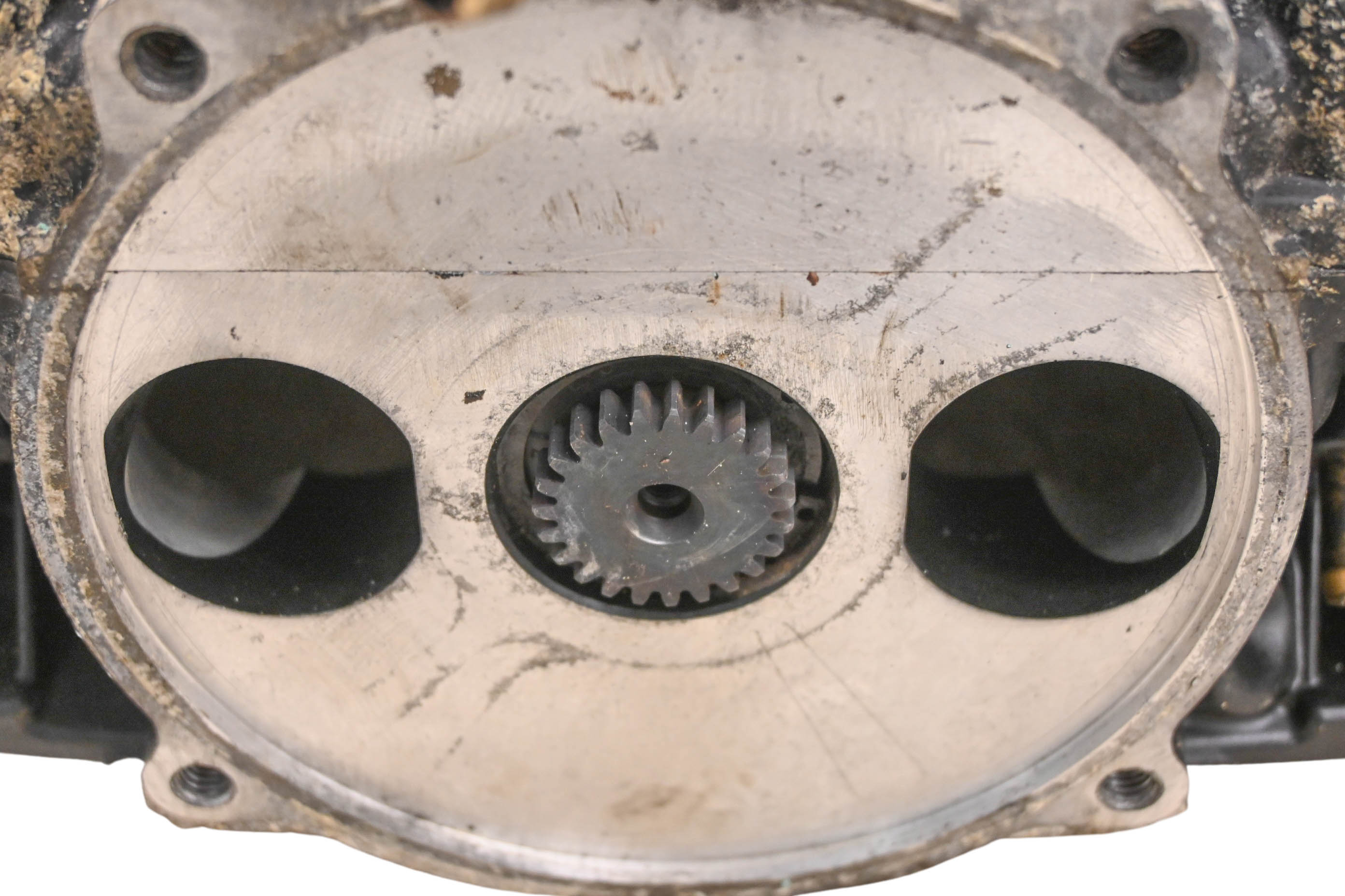 04 Sea-Doo GTI RFI LE Crankcase Center Crank Case