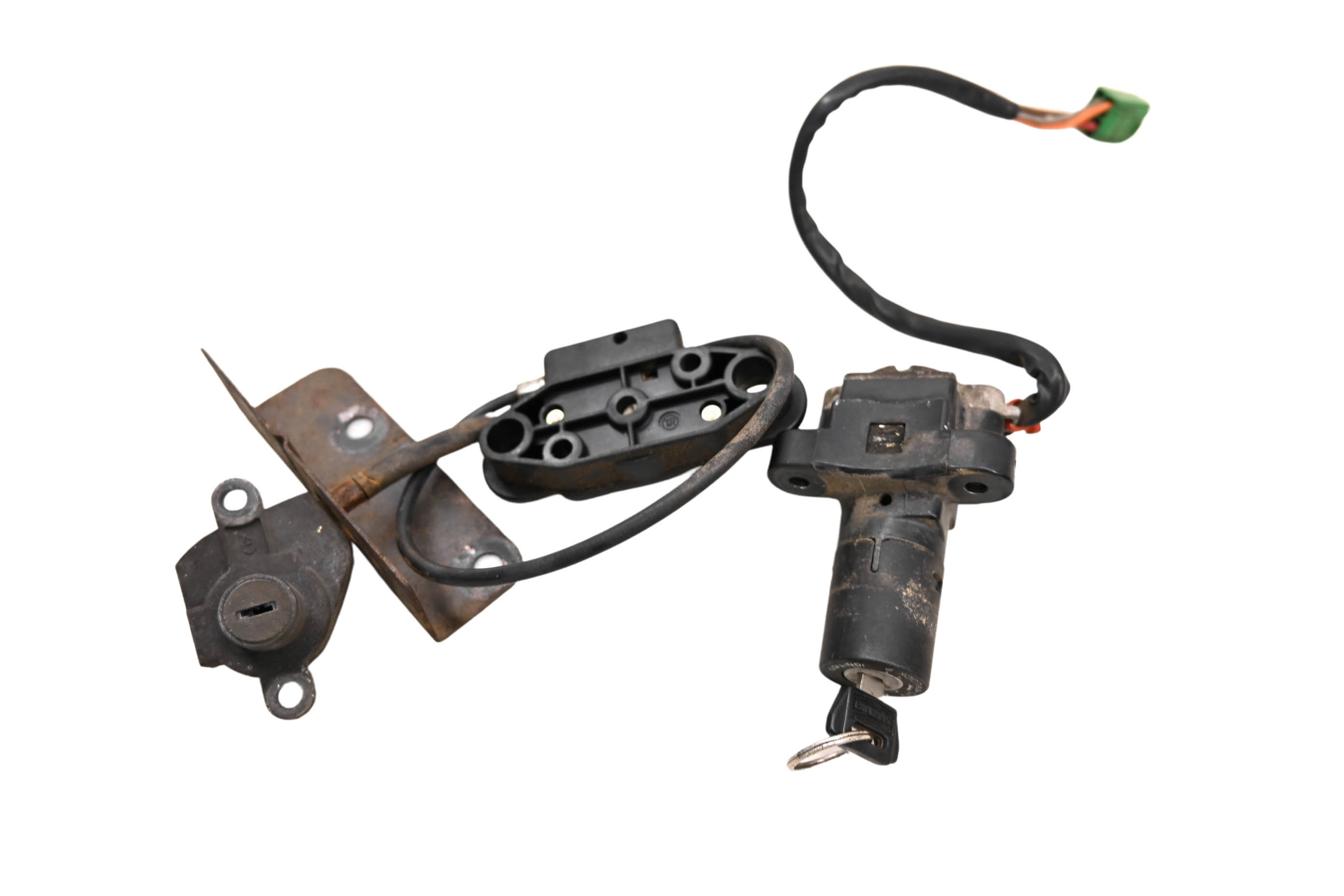 90 Suzuki VX800 Key Switch & Seat Latch