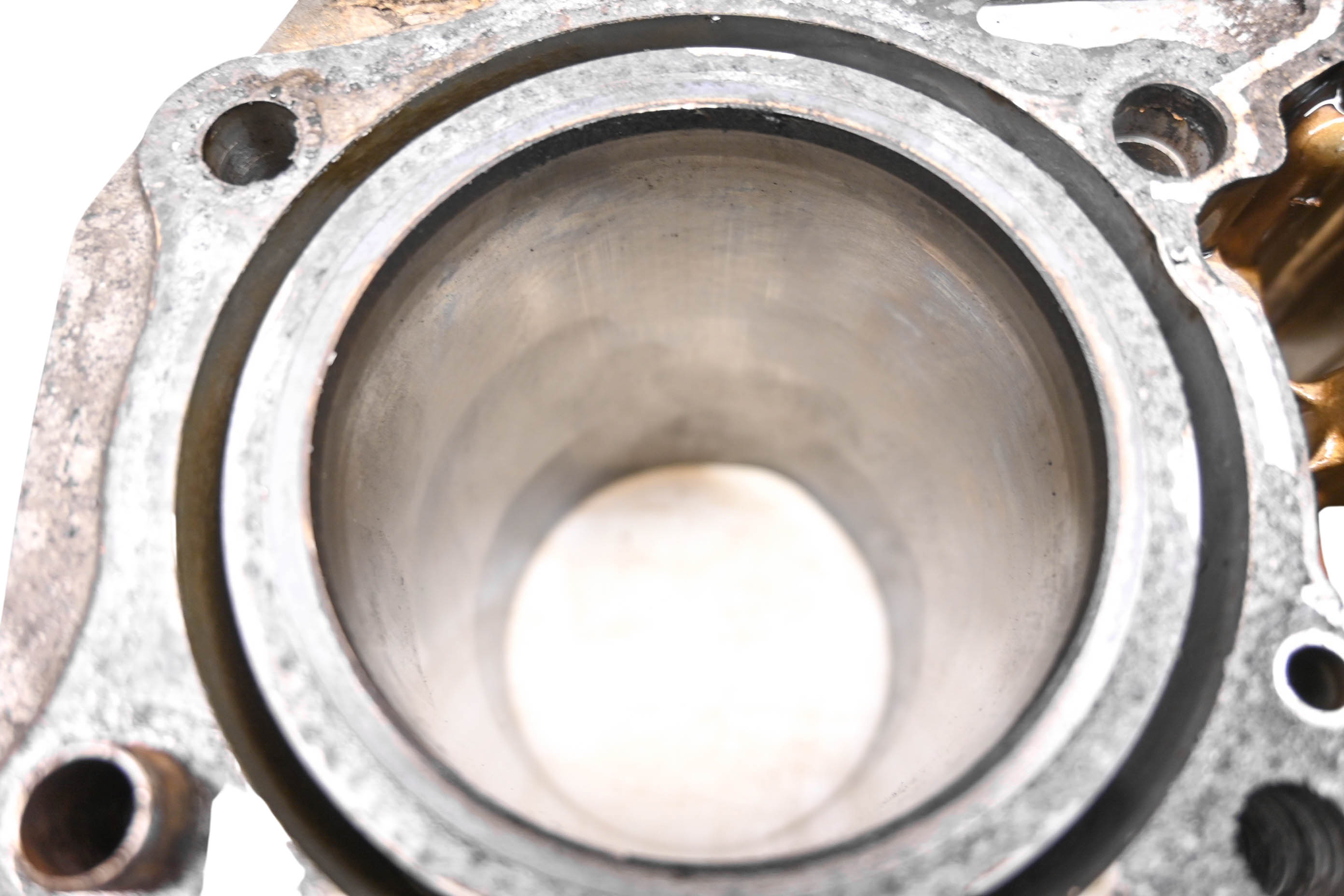 90 Suzuki VX800 Rear Cylinder