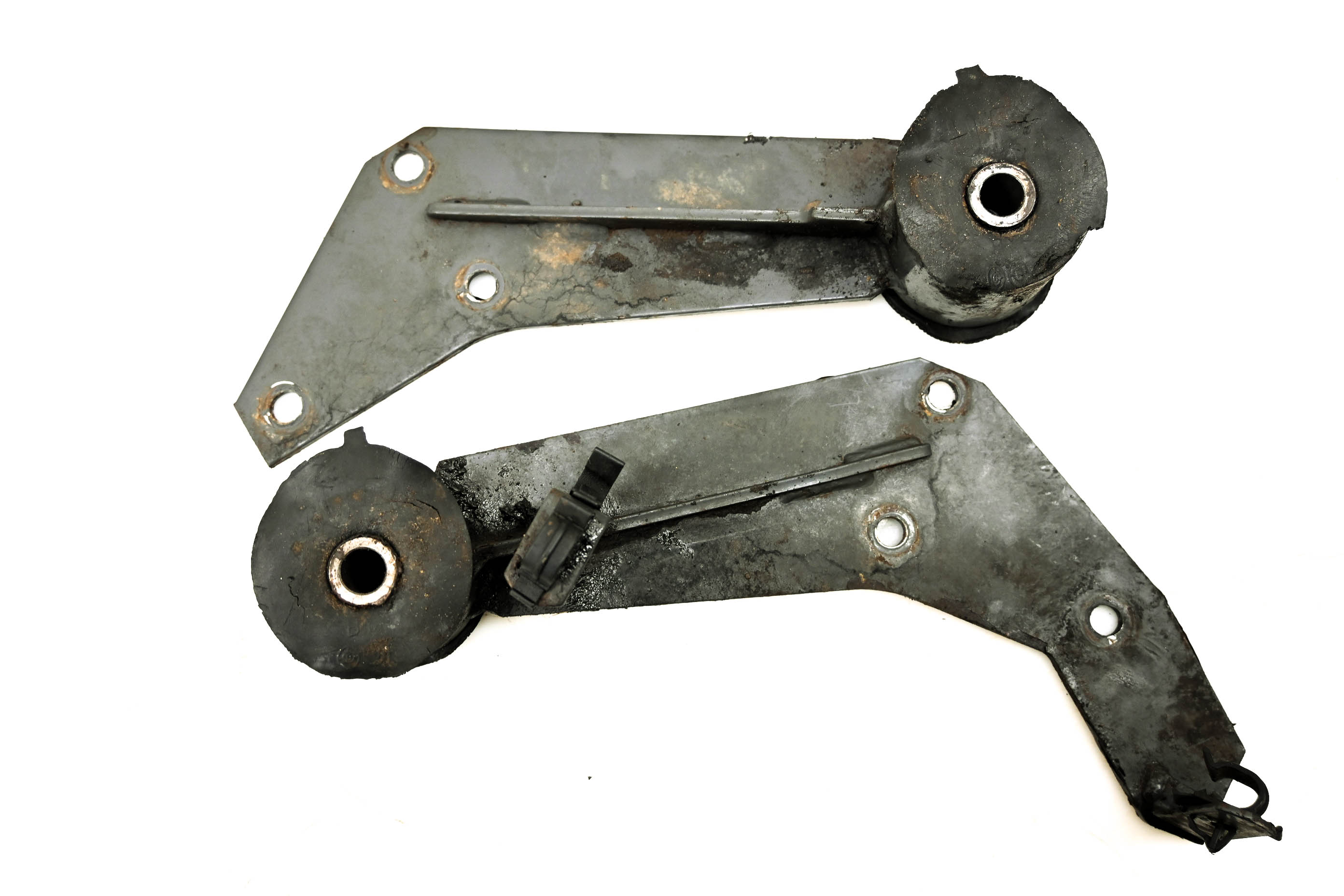 15 Kubota RTV X900 G Engine Motor Support Brackets Mounts
