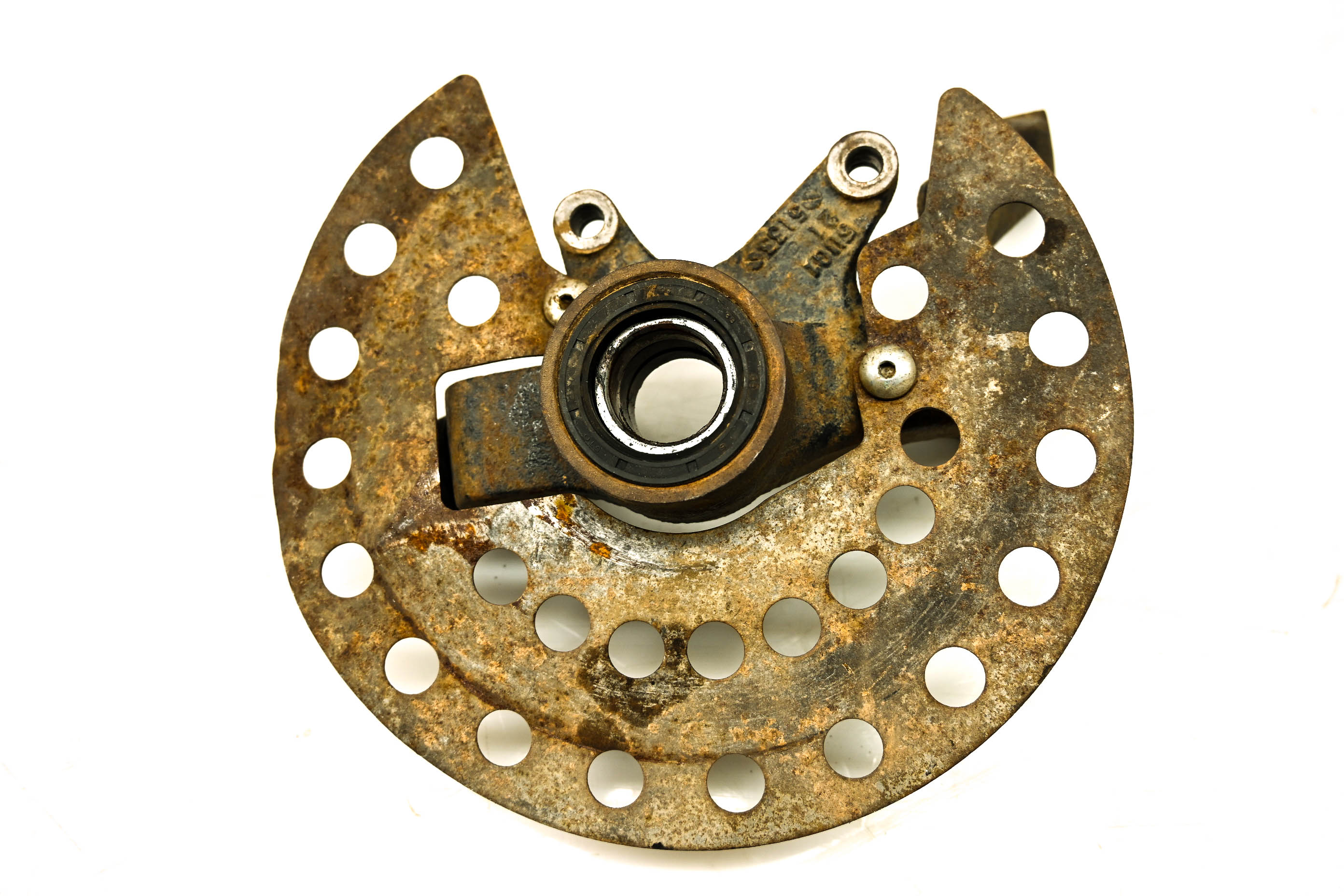 06 Yamaha Rhino 660 4x4 Front Right Spindle Knuckle YXR660F