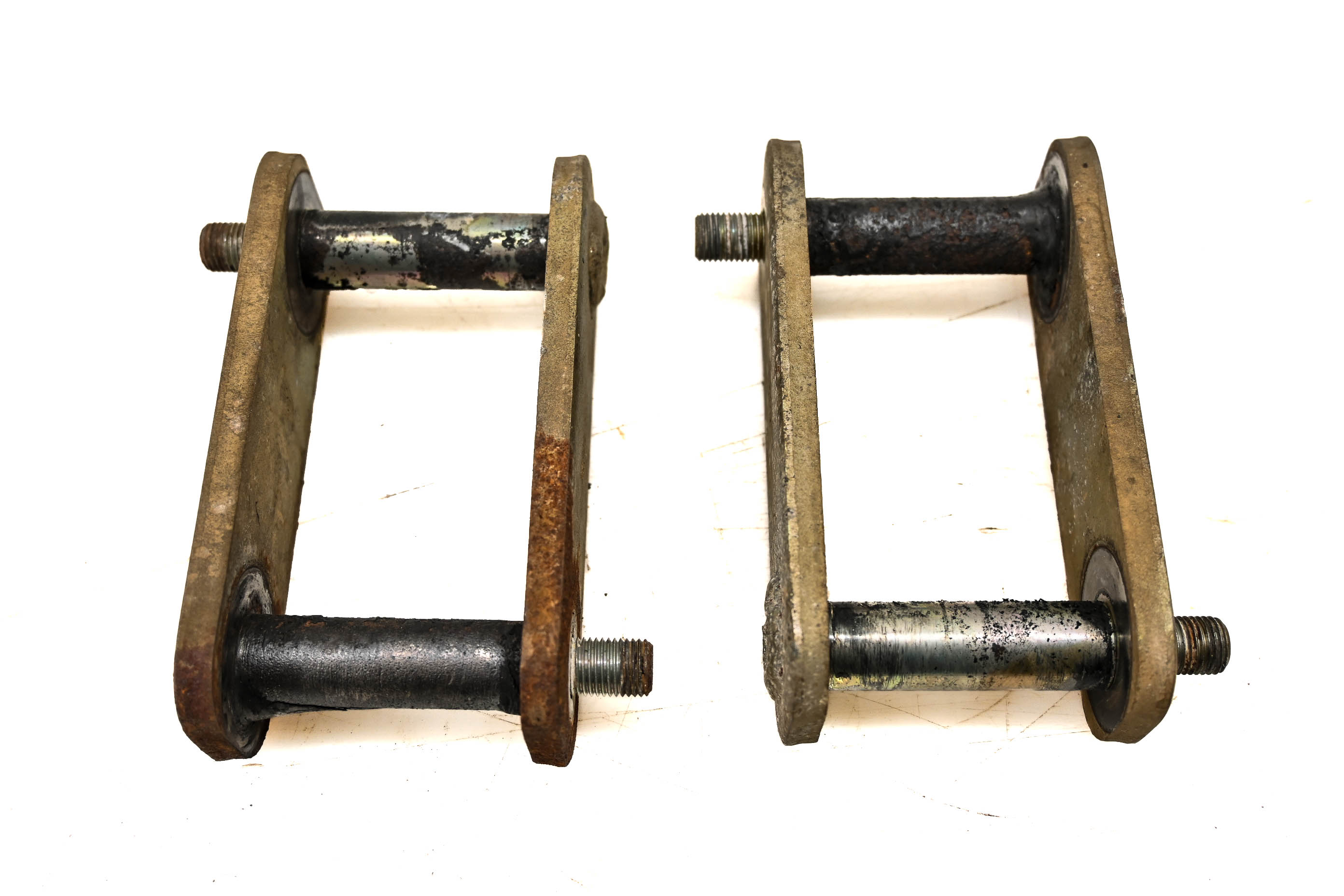 00 Kawasaki Mule 2500 2x4 Shackles Leaf Spring Rods Bracket Mount KAF620