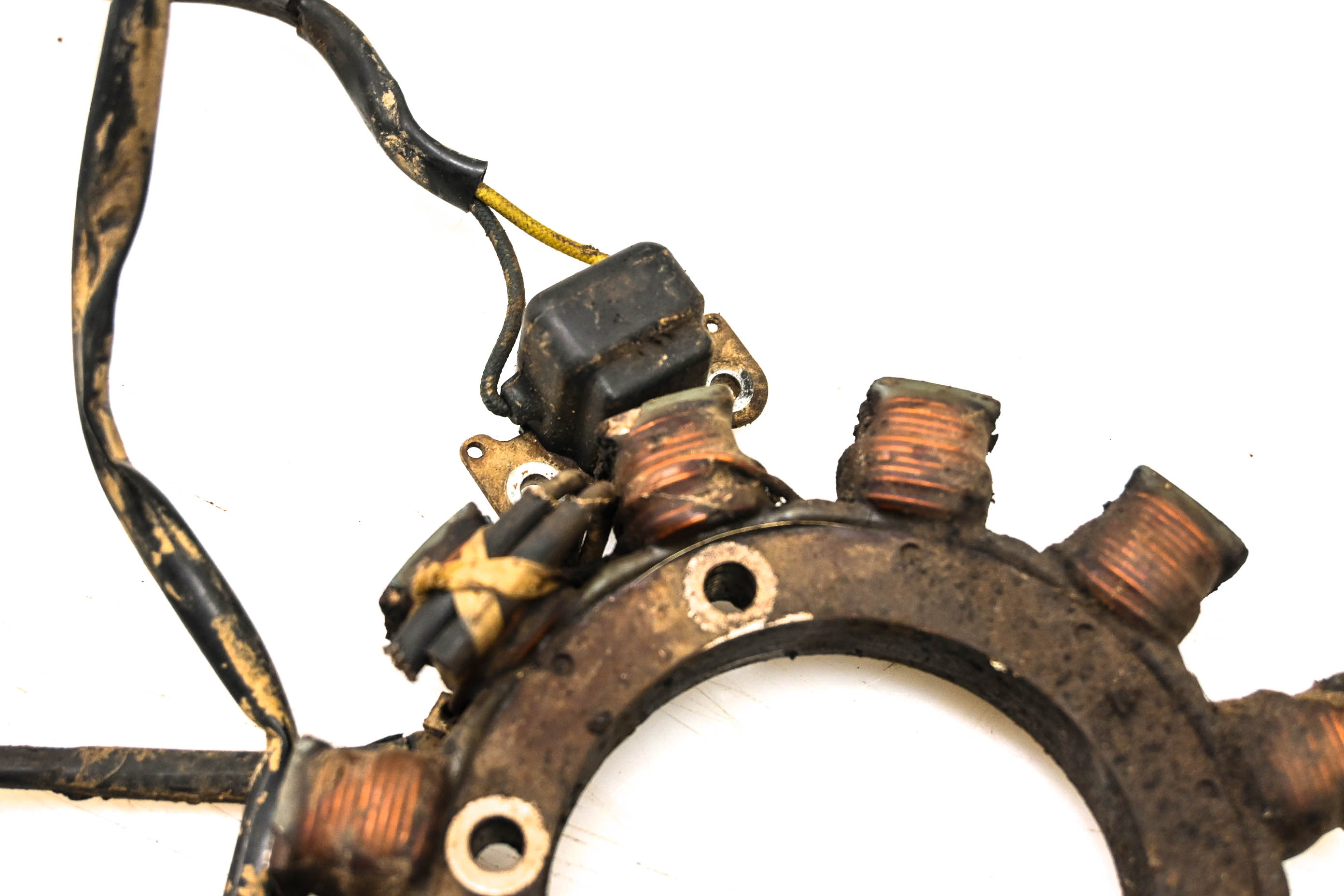 00 Kawasaki Mule 2500 2x4 Stator KAF620