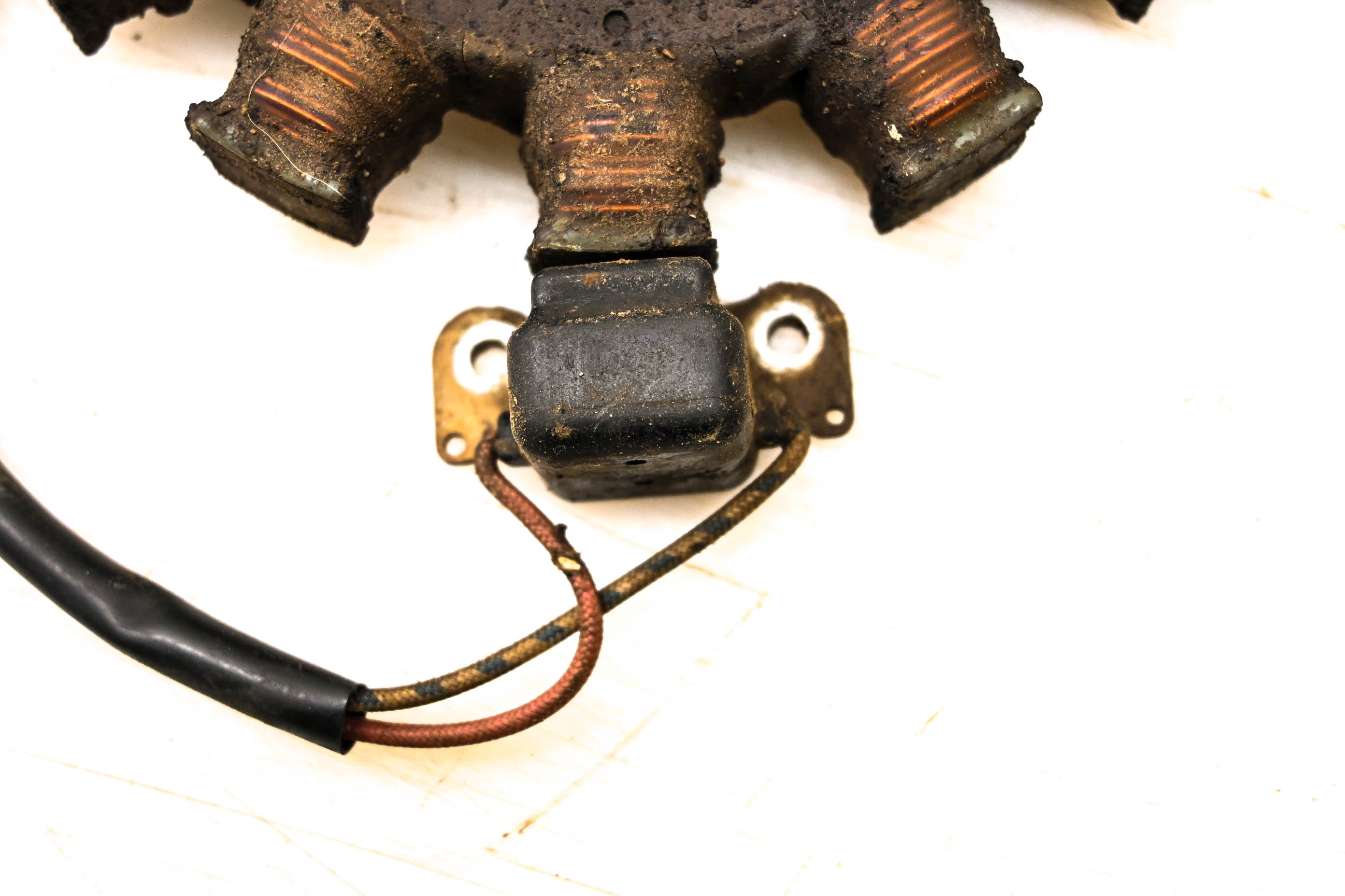 00 Kawasaki Mule 2500 2x4 Stator KAF620