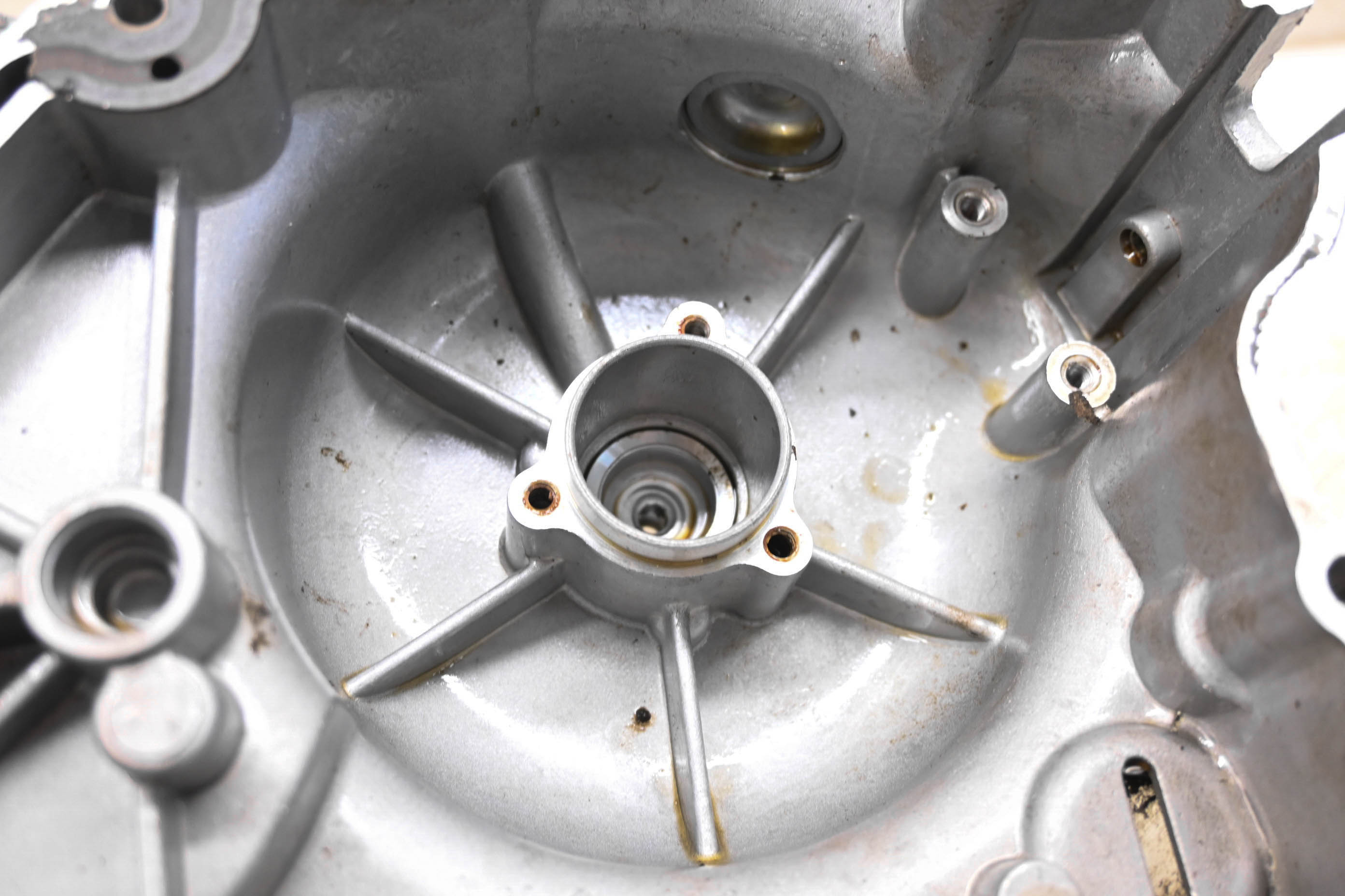 15 Polaris Phoenix 200 2x4 Stator Cover