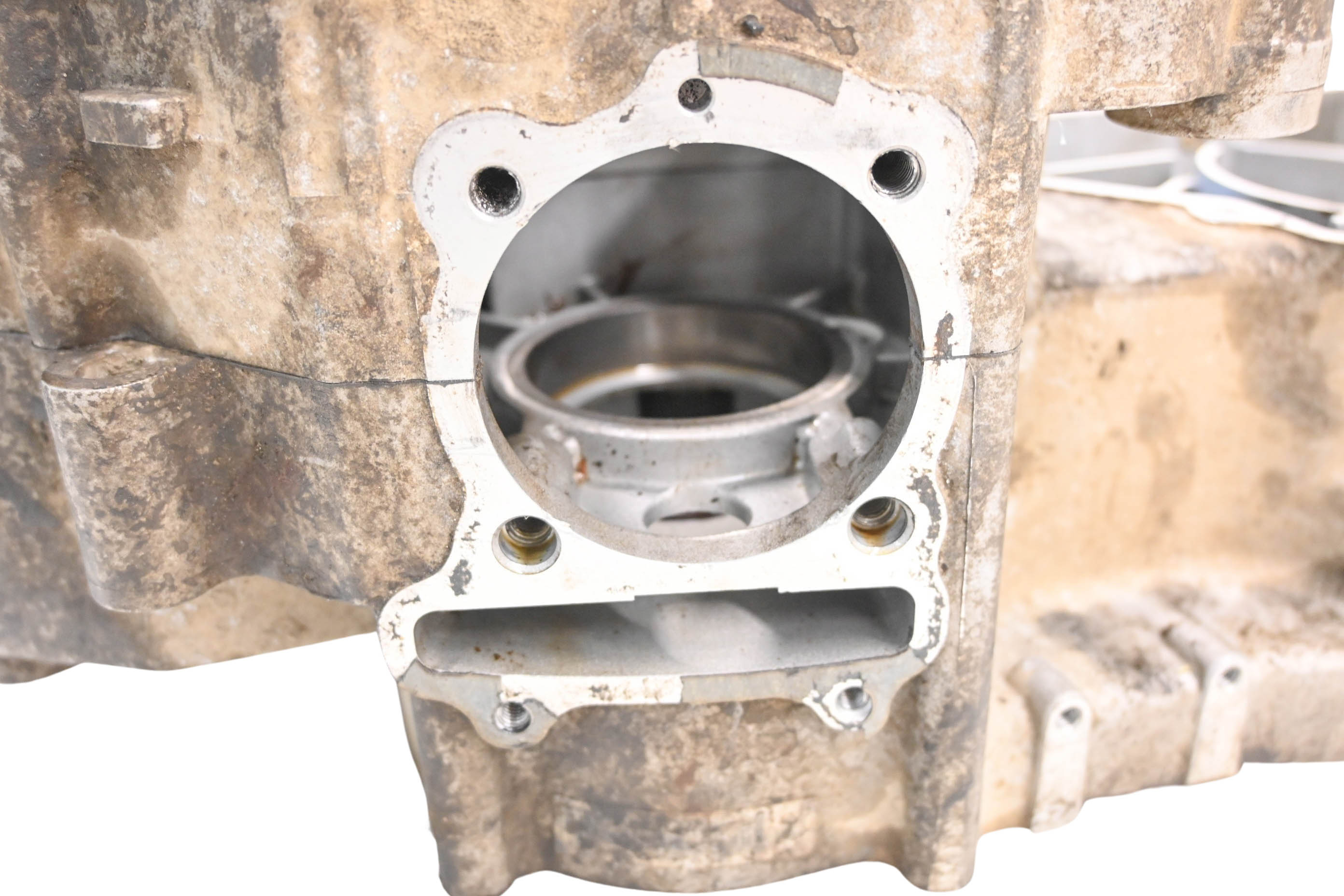 15 Polaris Phoenix 200 2x4 Crankcase Center Crank Case