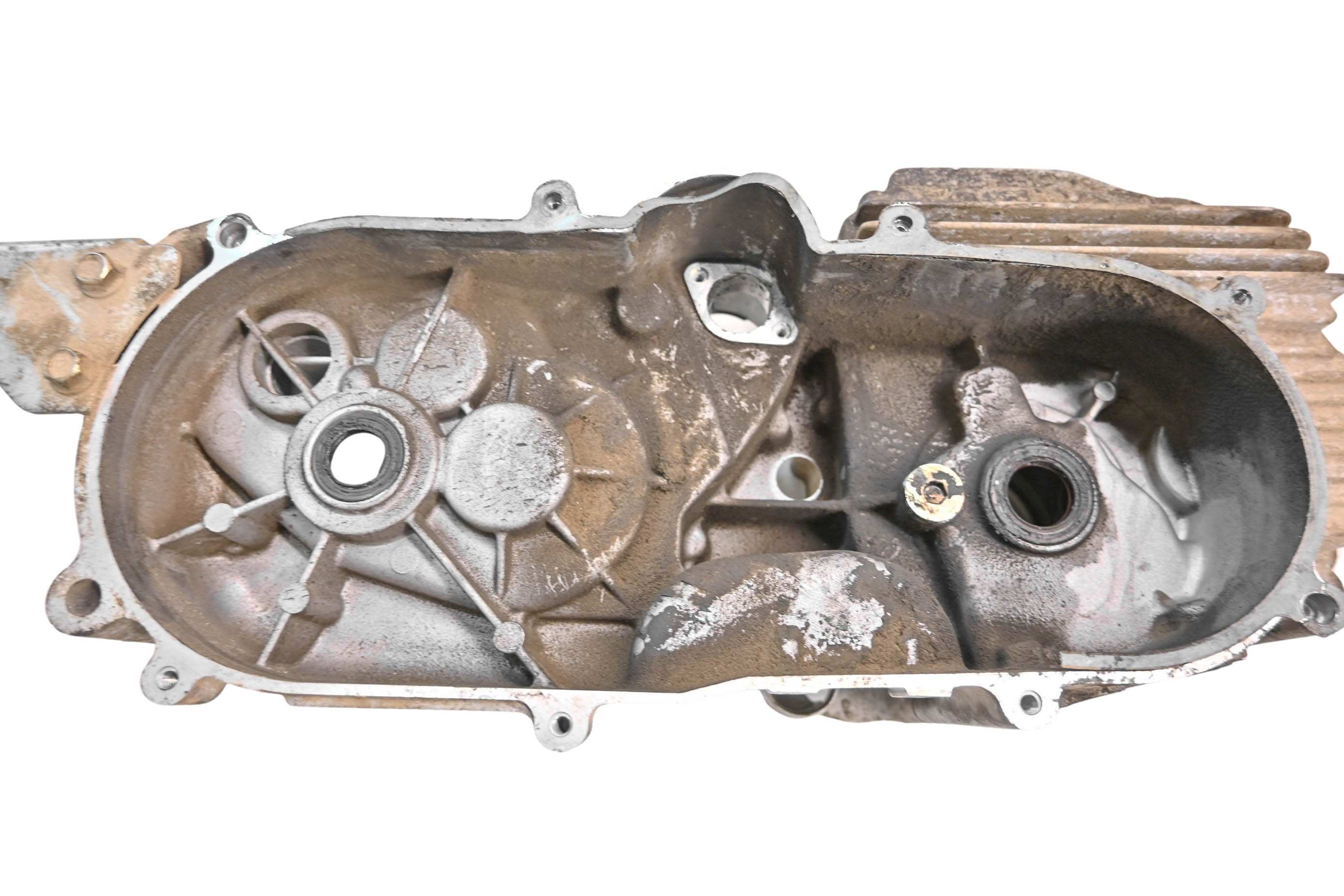 15 Polaris Phoenix 200 2x4 Crankcase Center Crank Case
