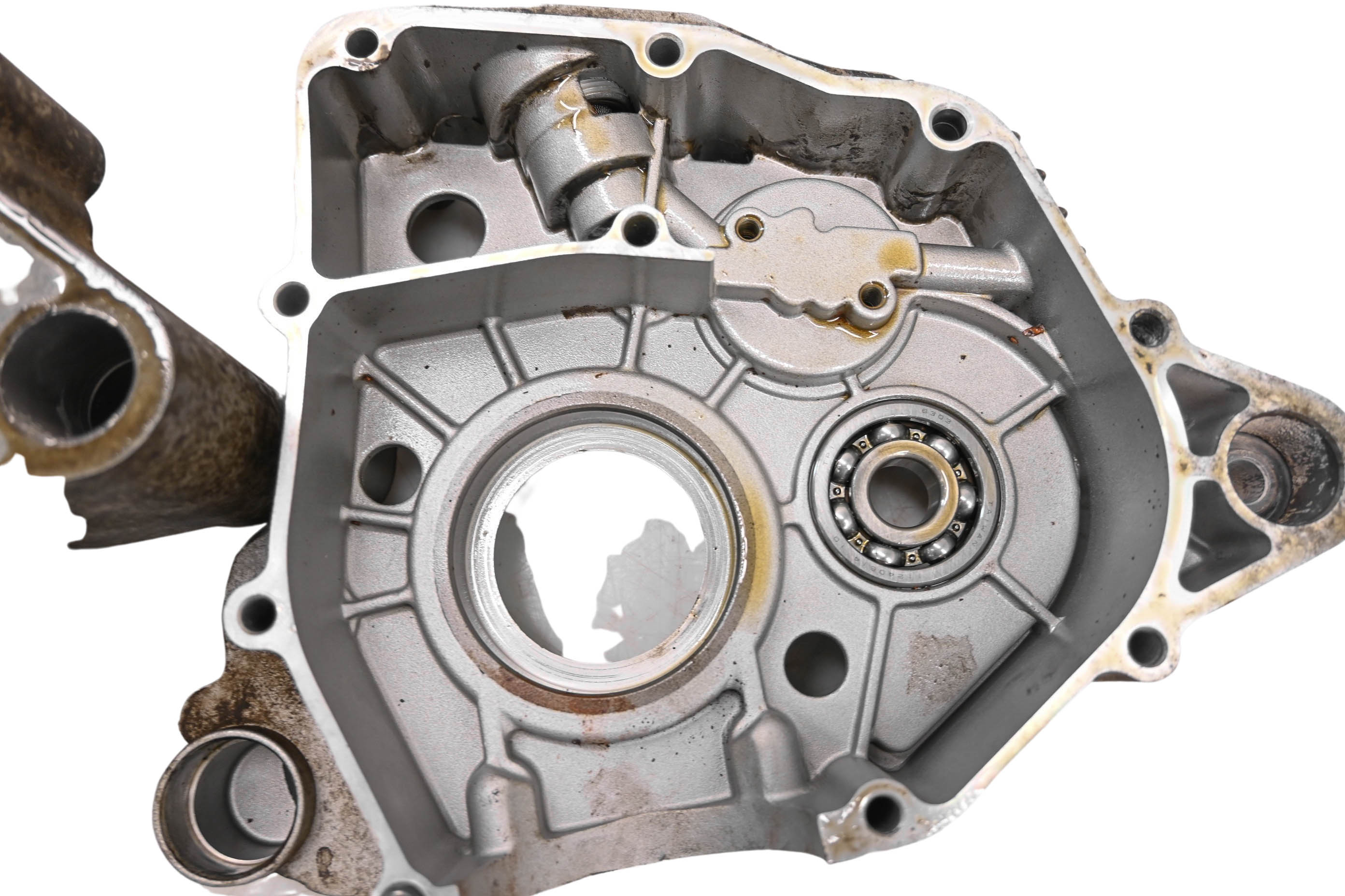 15 Polaris Phoenix 200 2x4 Crankcase Center Crank Case